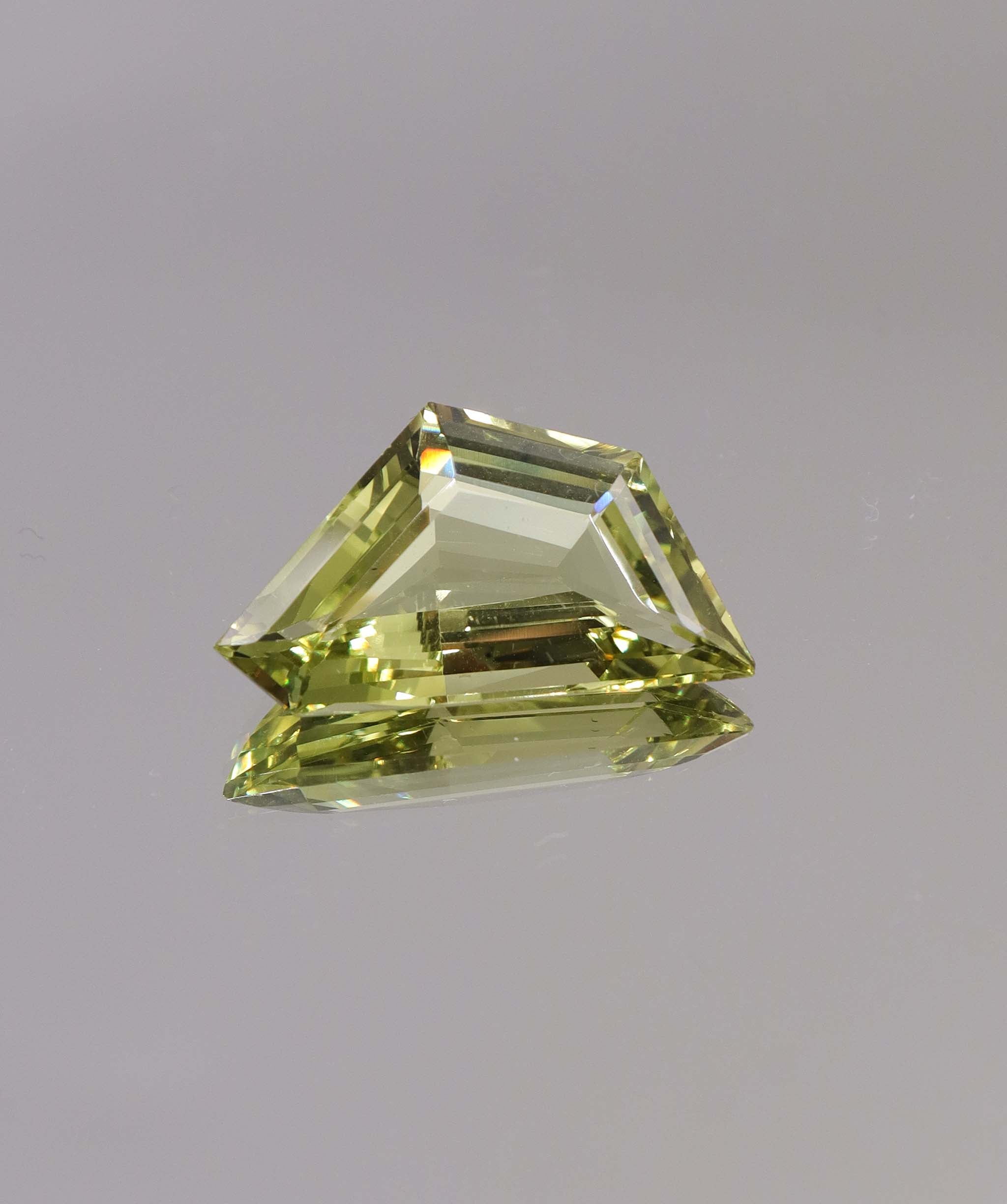 Luxury Promise 15.898ct Beryl DXBCS2982