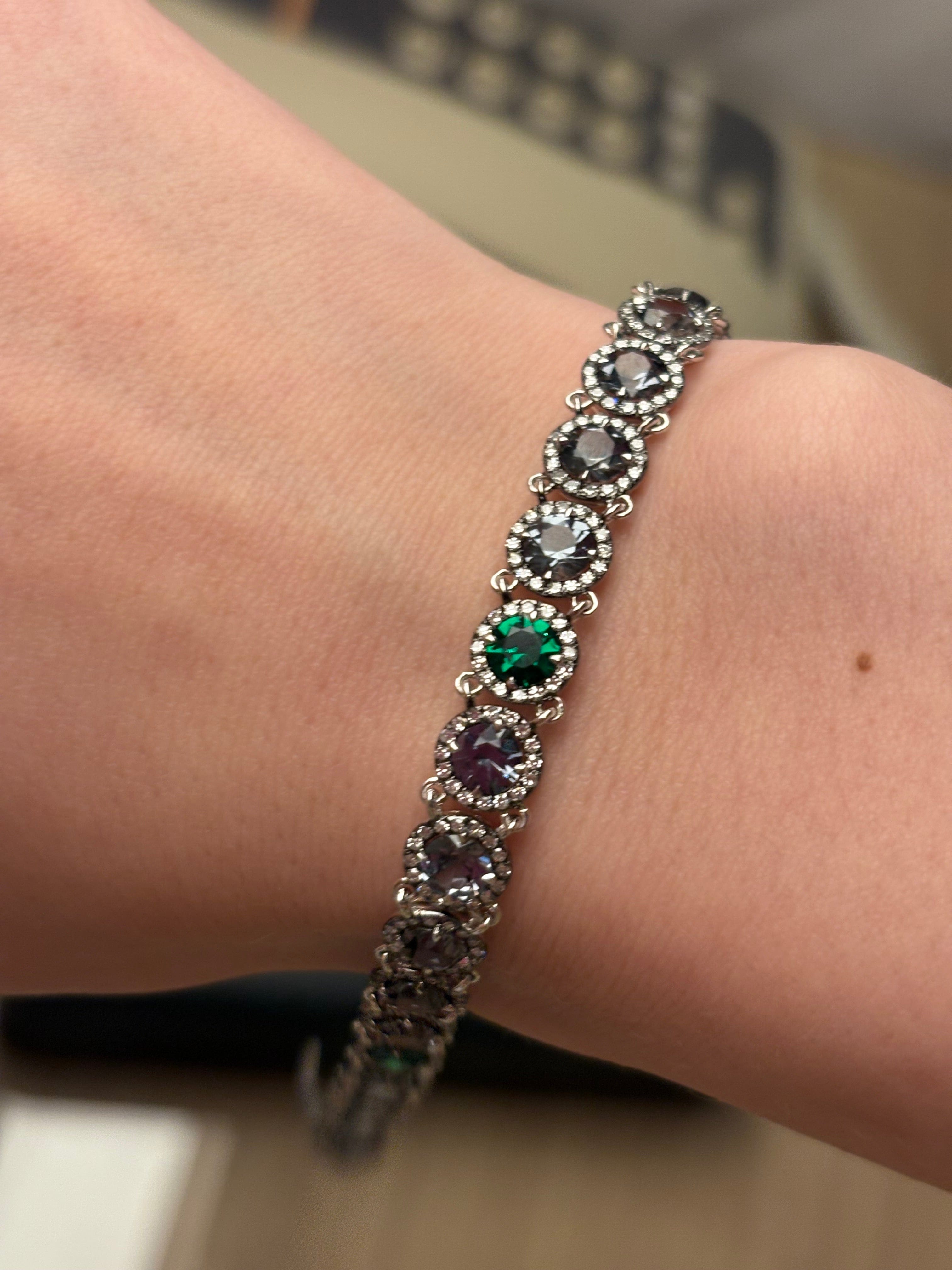 Luxury Promise 18K Pink Gold Tsavorite 1.30 ct / 4 pcs Grey Spinel 7.69 ct / 20 pcs Diamonds 1.31 ct / 384 pcs Bracelet B1603