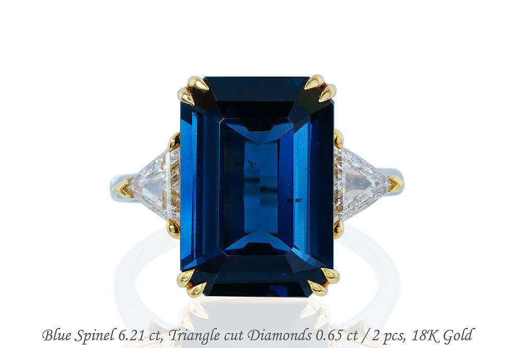 Luxury Promise 18K RING White and Yellow GoldBlue Spinel 6.21 ctTriangle cut Diamonds 0.65 ct / 2 pcsBlue Spinel 5.79 ct / 2 pcs R12264