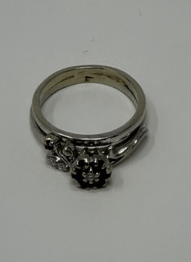 Luxury Promise 18kw double band 5.11g sz 6.25 0.35ct-sapphire and 0.25ctw-diamond flower ring AFI058