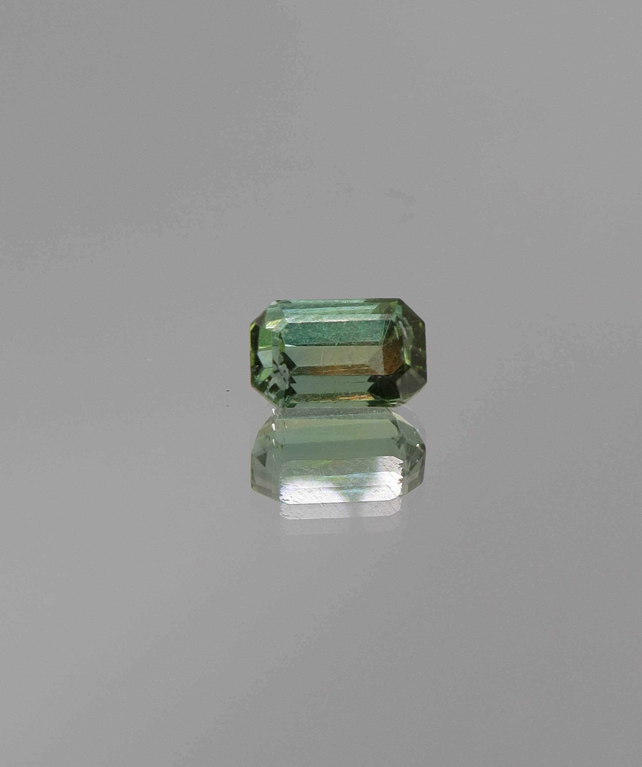 Luxury Promise 2.00ct Green Tourmaline single DXBCS1100