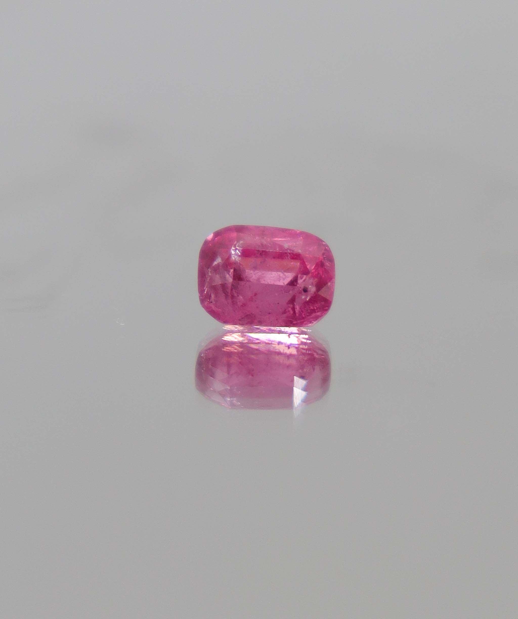 Luxury Promise 2.00ct Hot Pink Mahenge Spinel with certificate DXBCS0841
