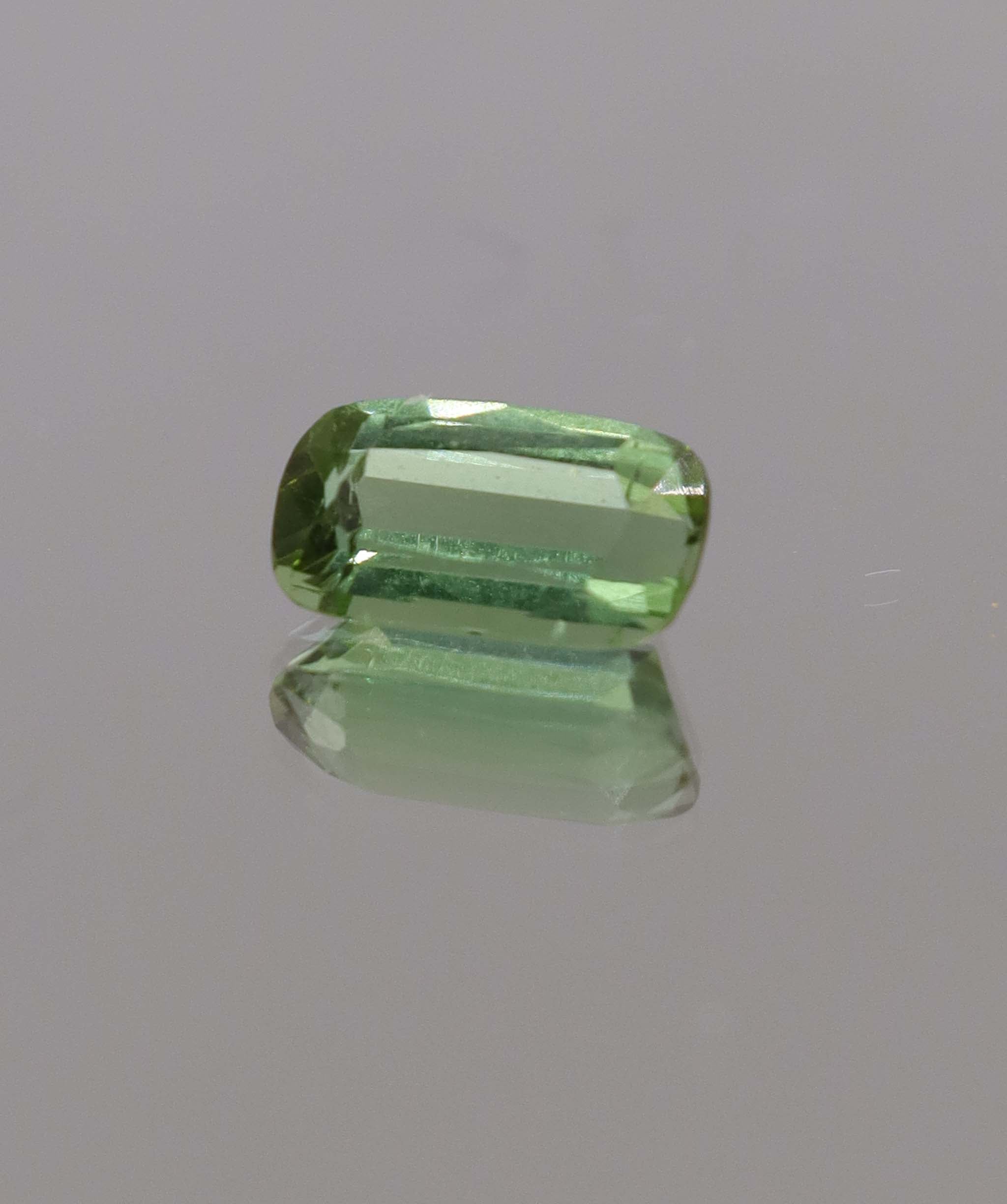 Luxury Promise 2.15ct Green Tourmaline single DXBCS1089