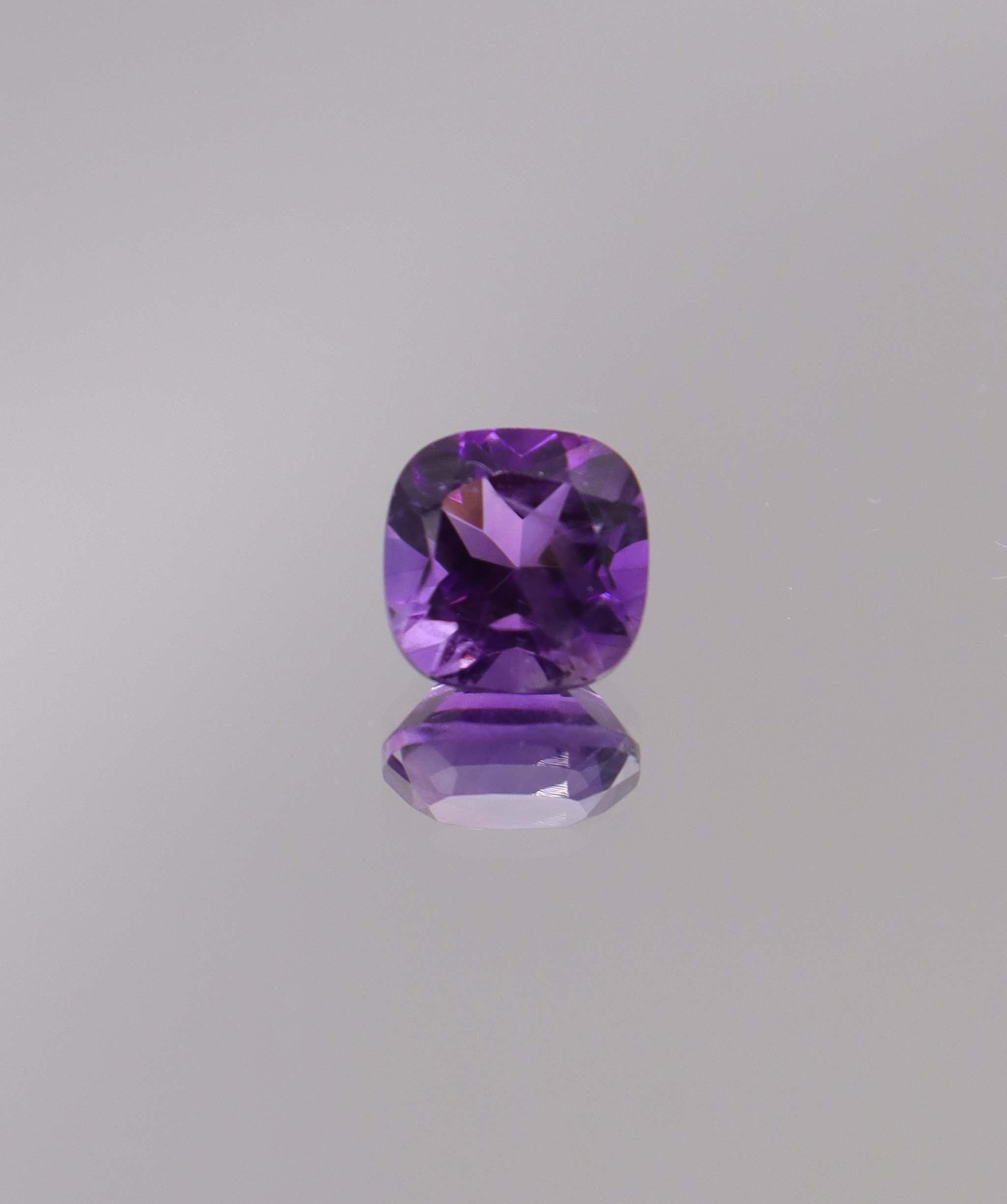 Luxury Promise 2.19ct Amethyst Square Cushion DXBCS1299