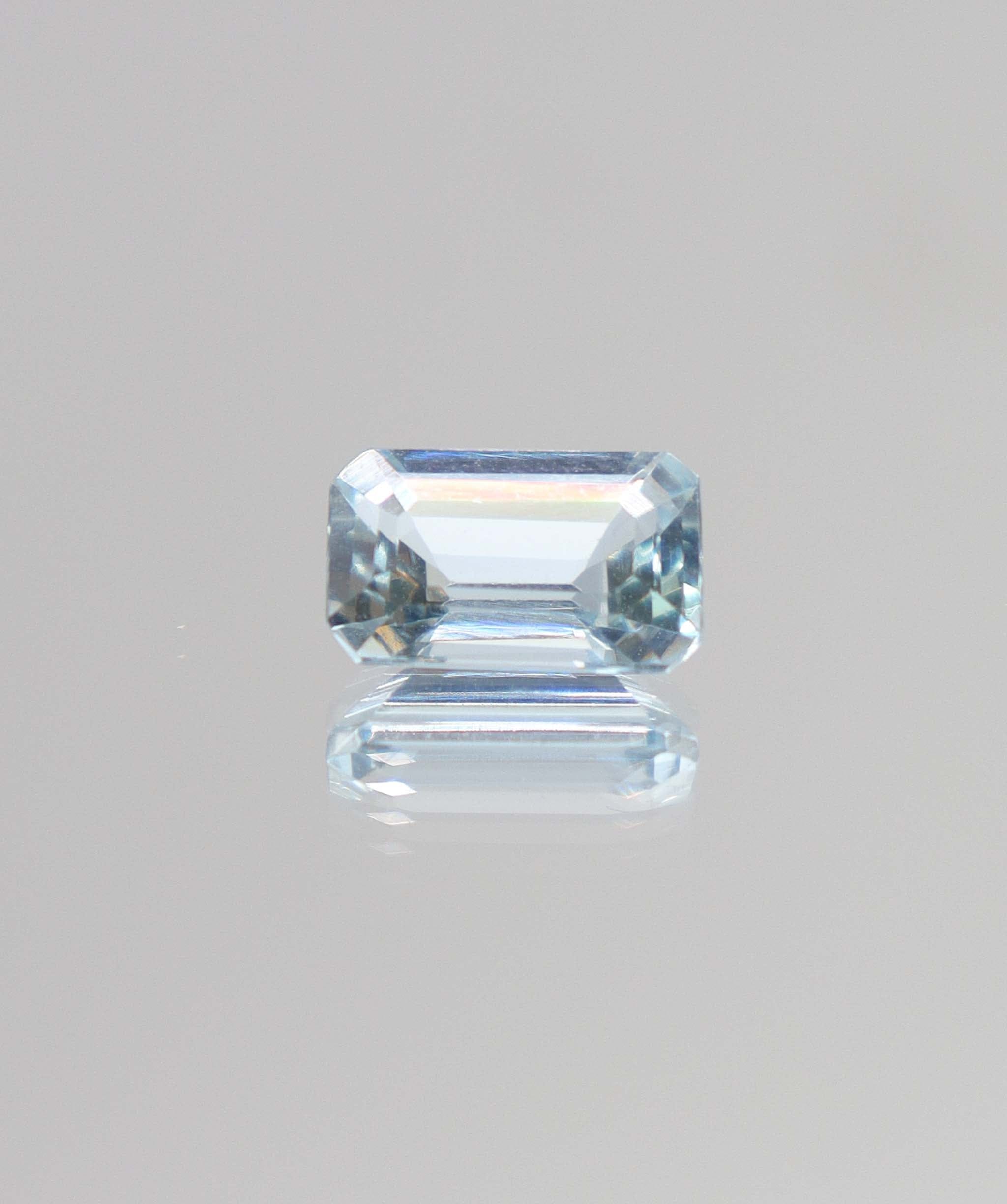 Luxury Promise 2.1ct aquamarine DXBCS0010