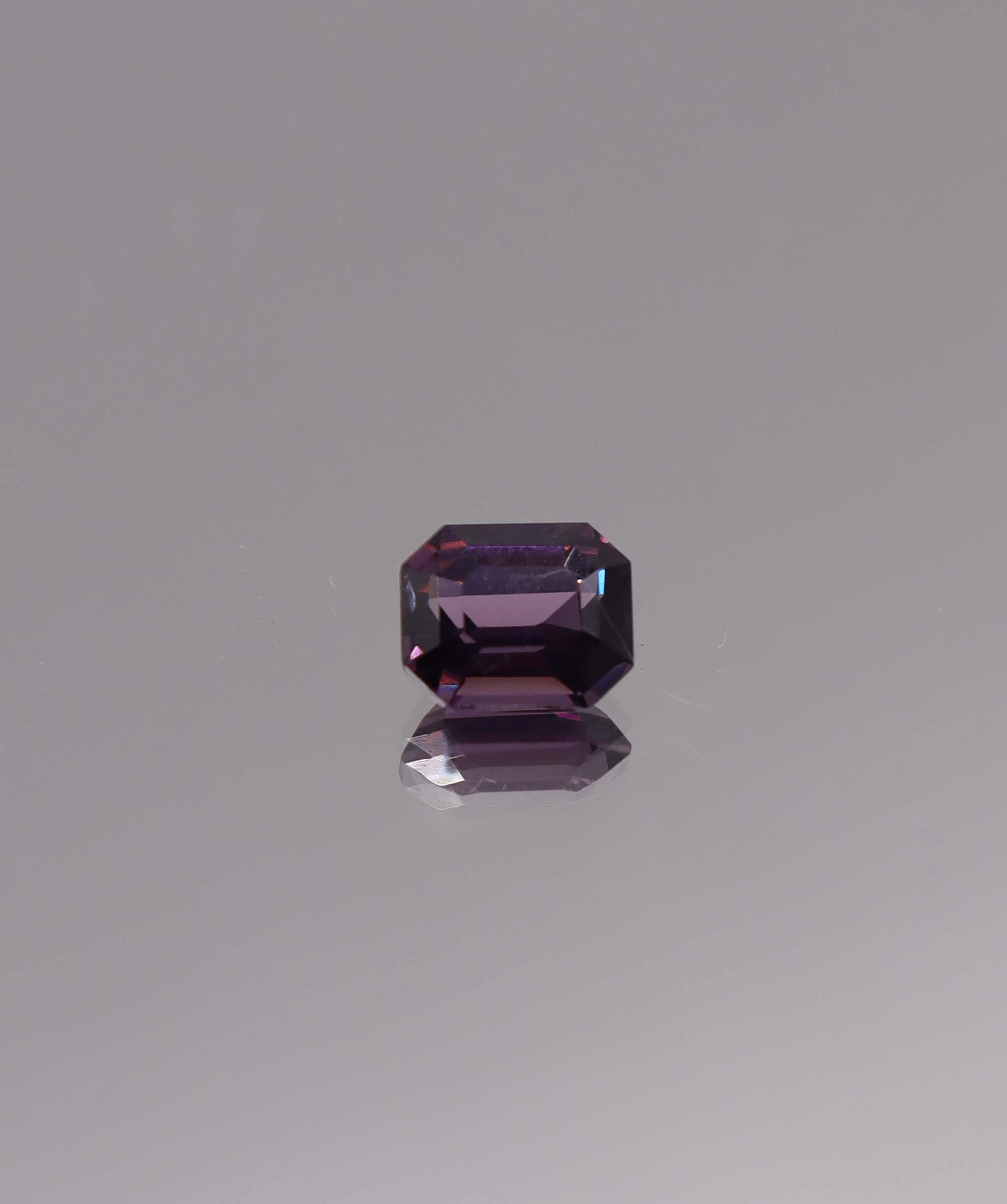Luxury Promise 2.26ct Ultaviolet Spinel Emerald DXBCS1529