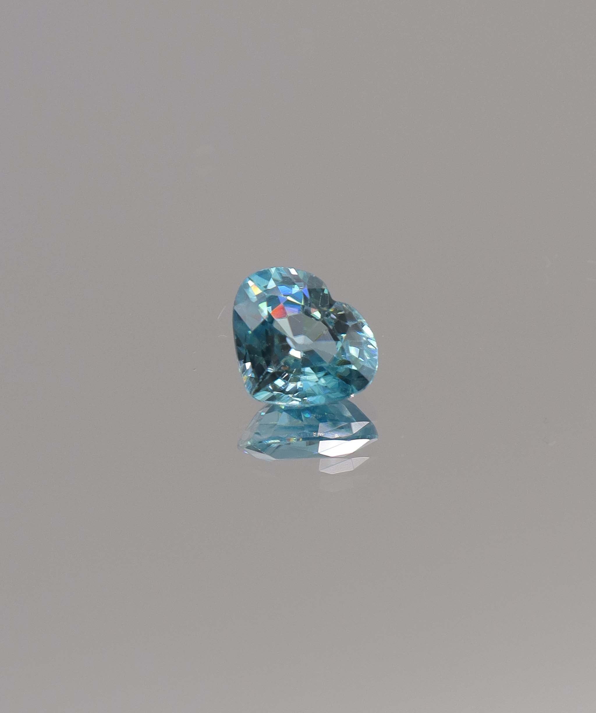 Luxury Promise 2.28 ct Heart Blue Zircon DXBCS1186
