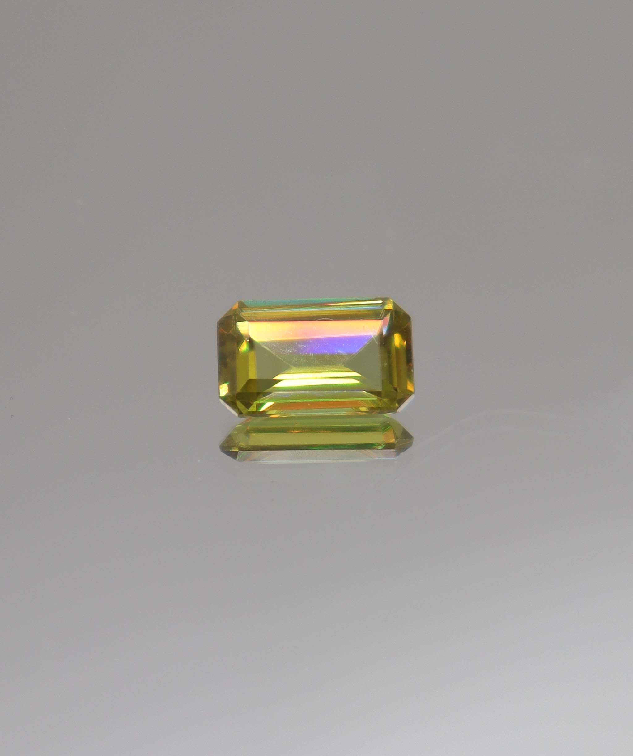 Luxury Promise 2.30ct Sphene DXBCS0890
