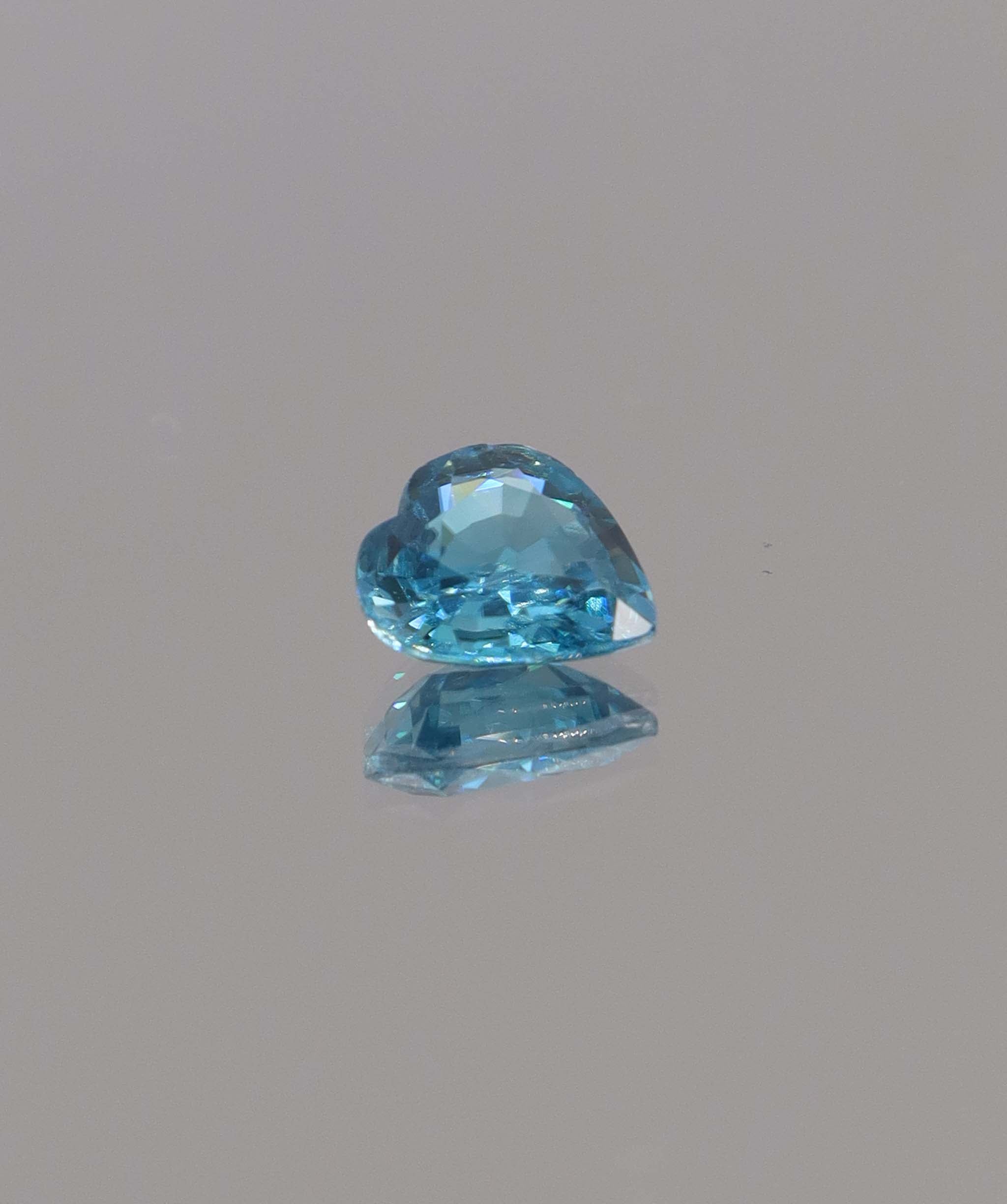 Luxury Promise 2.35 ct Heart Blue Zircon DXBCS1187
