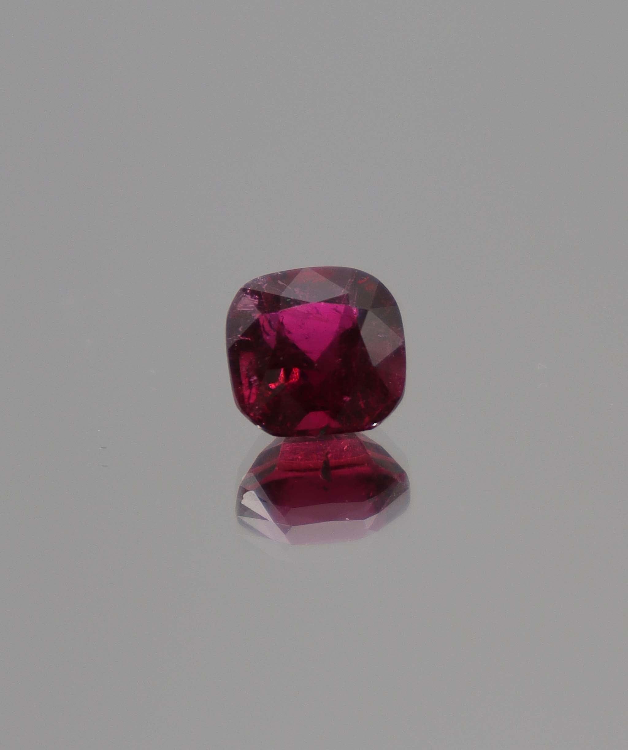 Luxury Promise 2.50ct Vibrant Rubellite cushion DXBCD0737