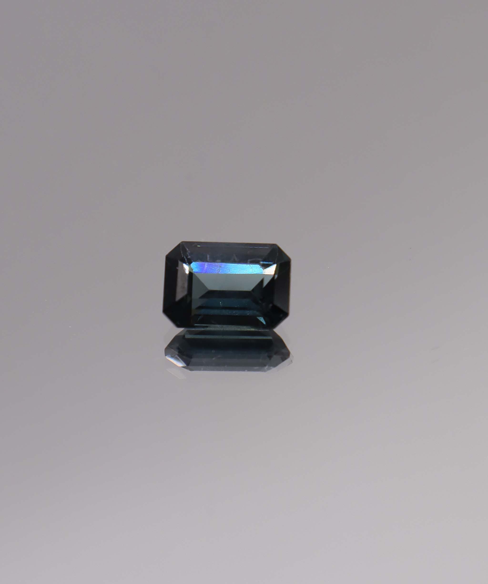 Luxury Promise 2.54ct Metallic Blue Spinel Emerald DXBCS1492