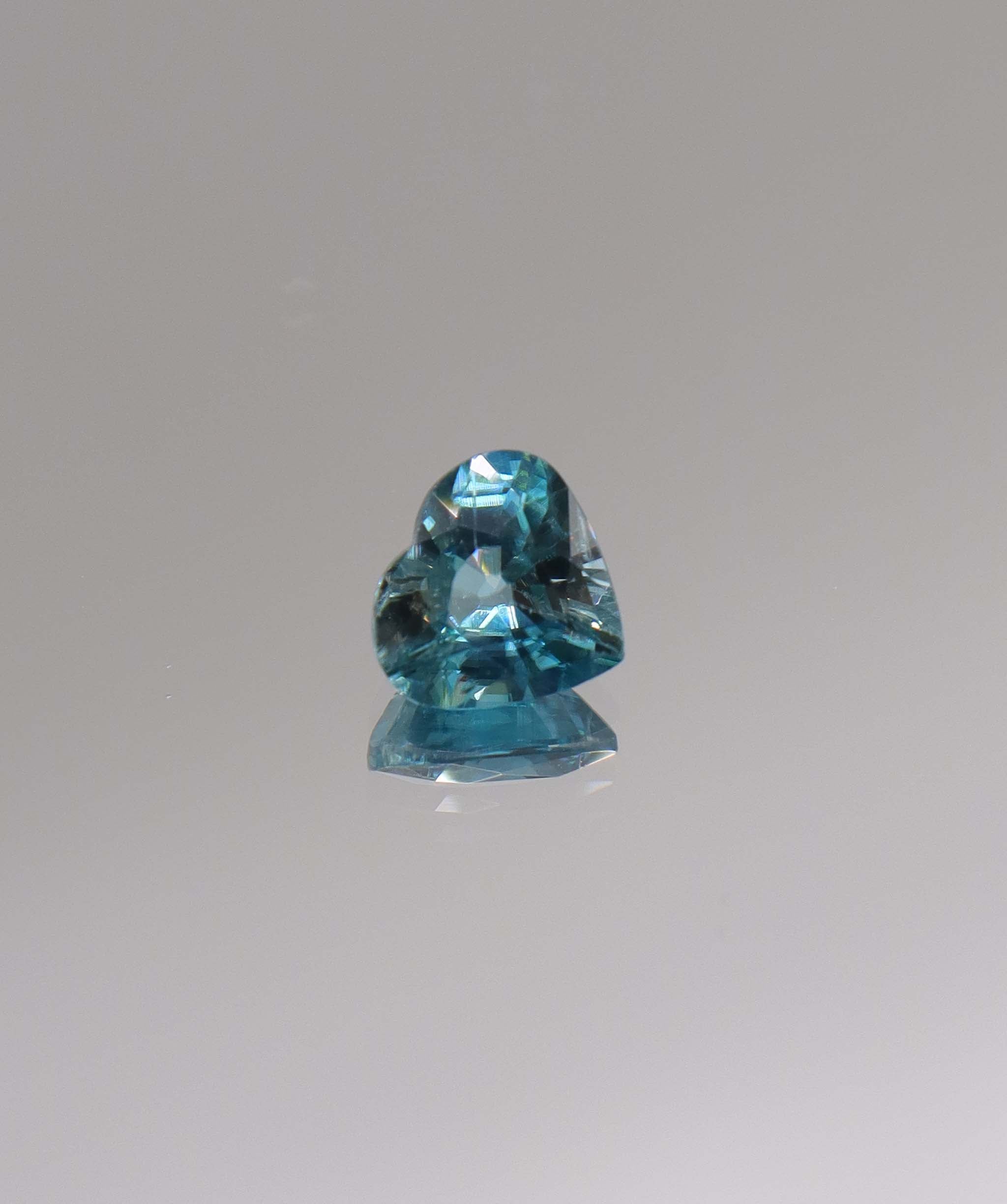 Luxury Promise 2.58 ct Heart Blue Zircon DXBCS1189