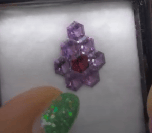 Luxury Promise 2.5ct Tanzania Spinel set D02033