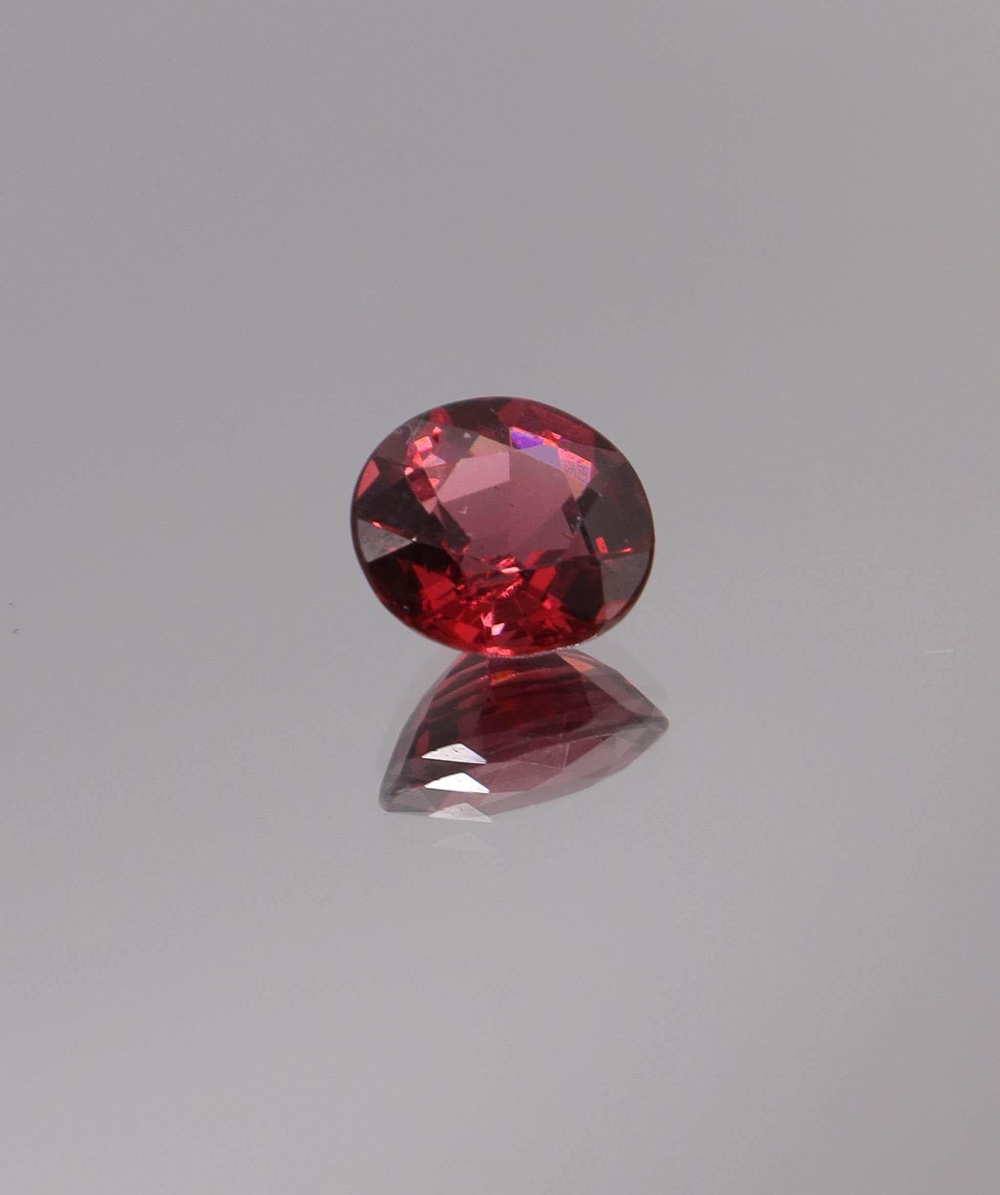 Luxury Promise 2.61ct Garnet Round DXBCS1239