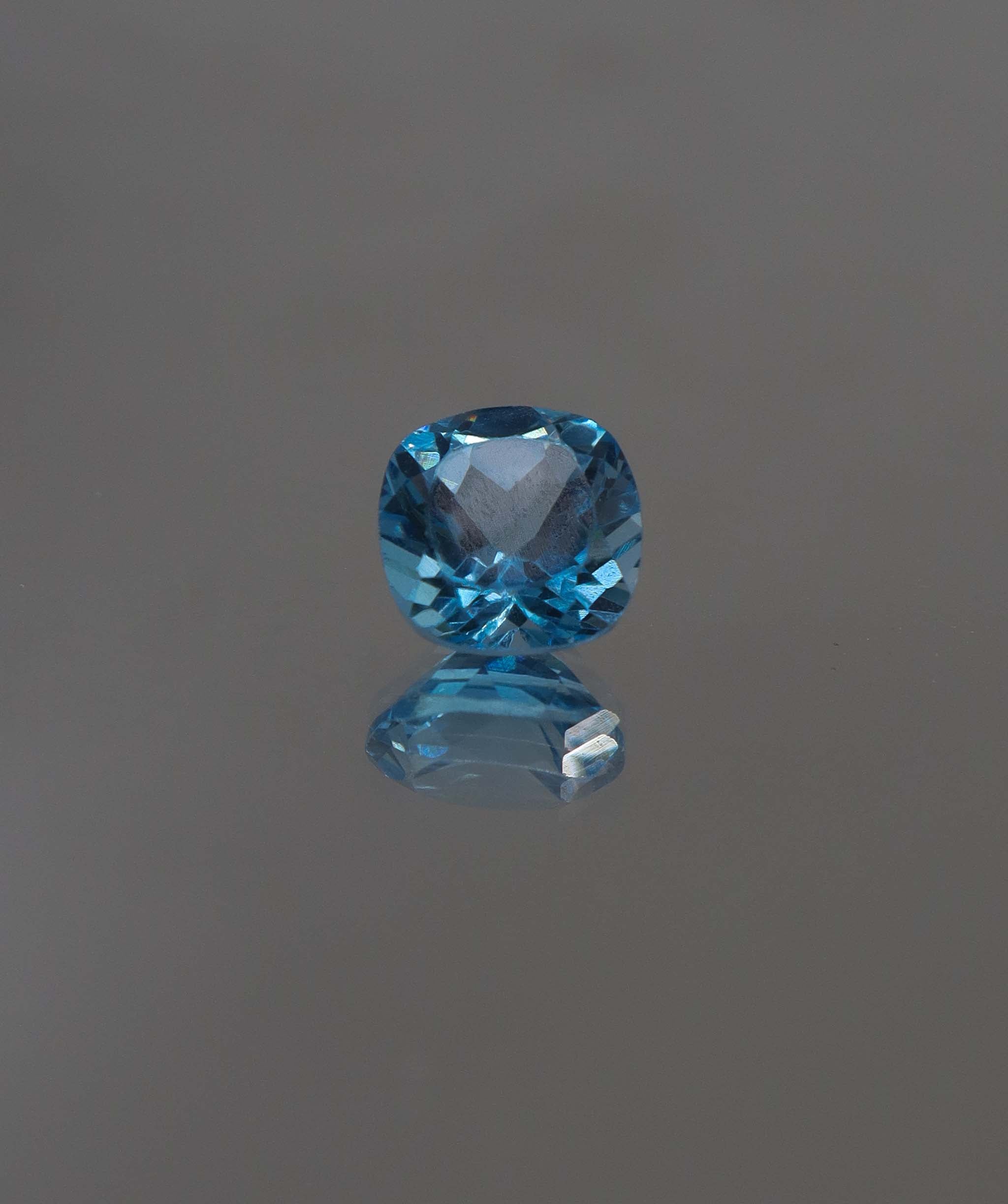 Luxury Promise 2.65 carat Swiss Topaz 9 DXBS5147