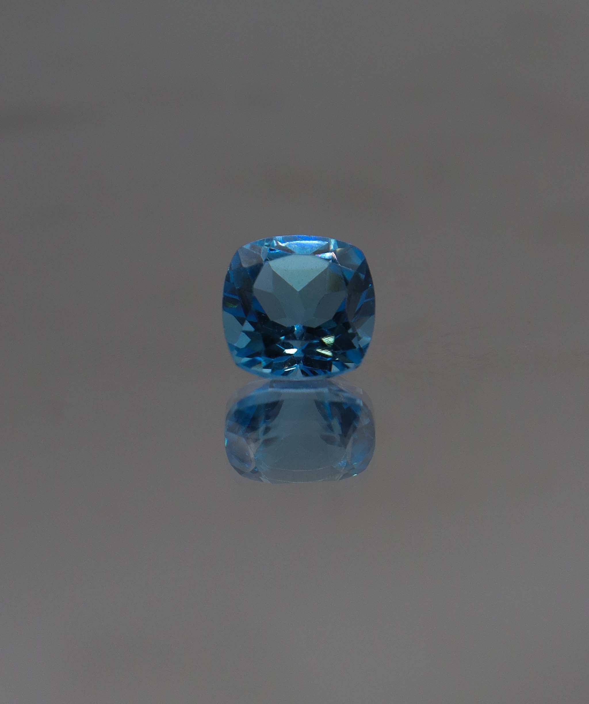 Luxury Promise 2.70 carat Swiss Topaz 20 DXBS5158