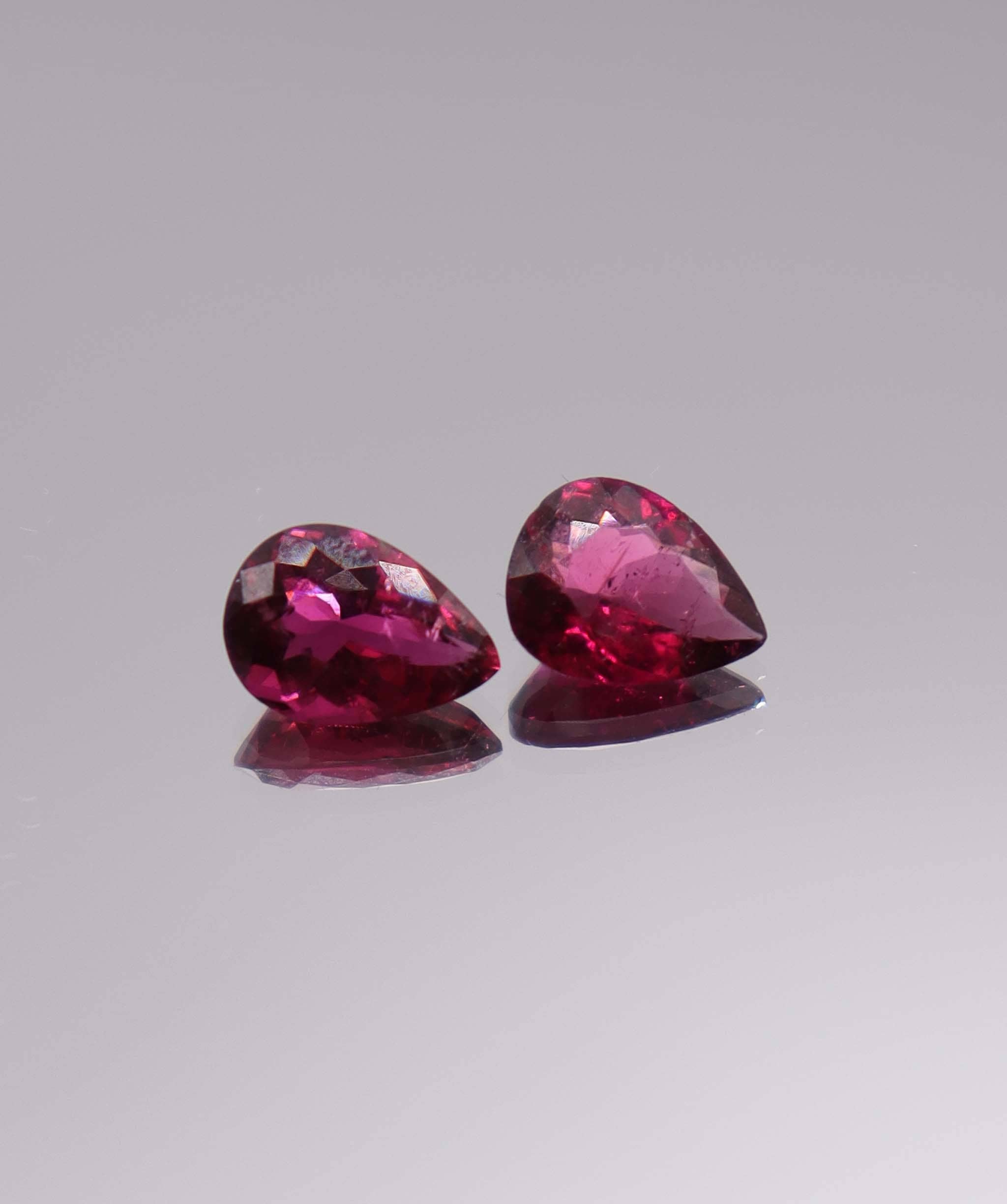 Luxury Promise 2.71ct Rubellite Pear pair DXBCS3279