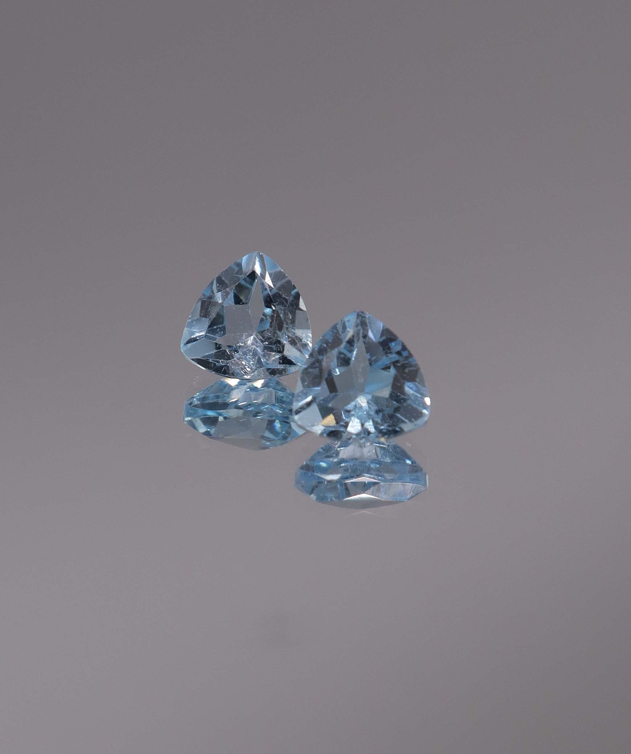 Luxury Promise 2.76ct Sky Blue Topaz Trillion pair DXBCS1200