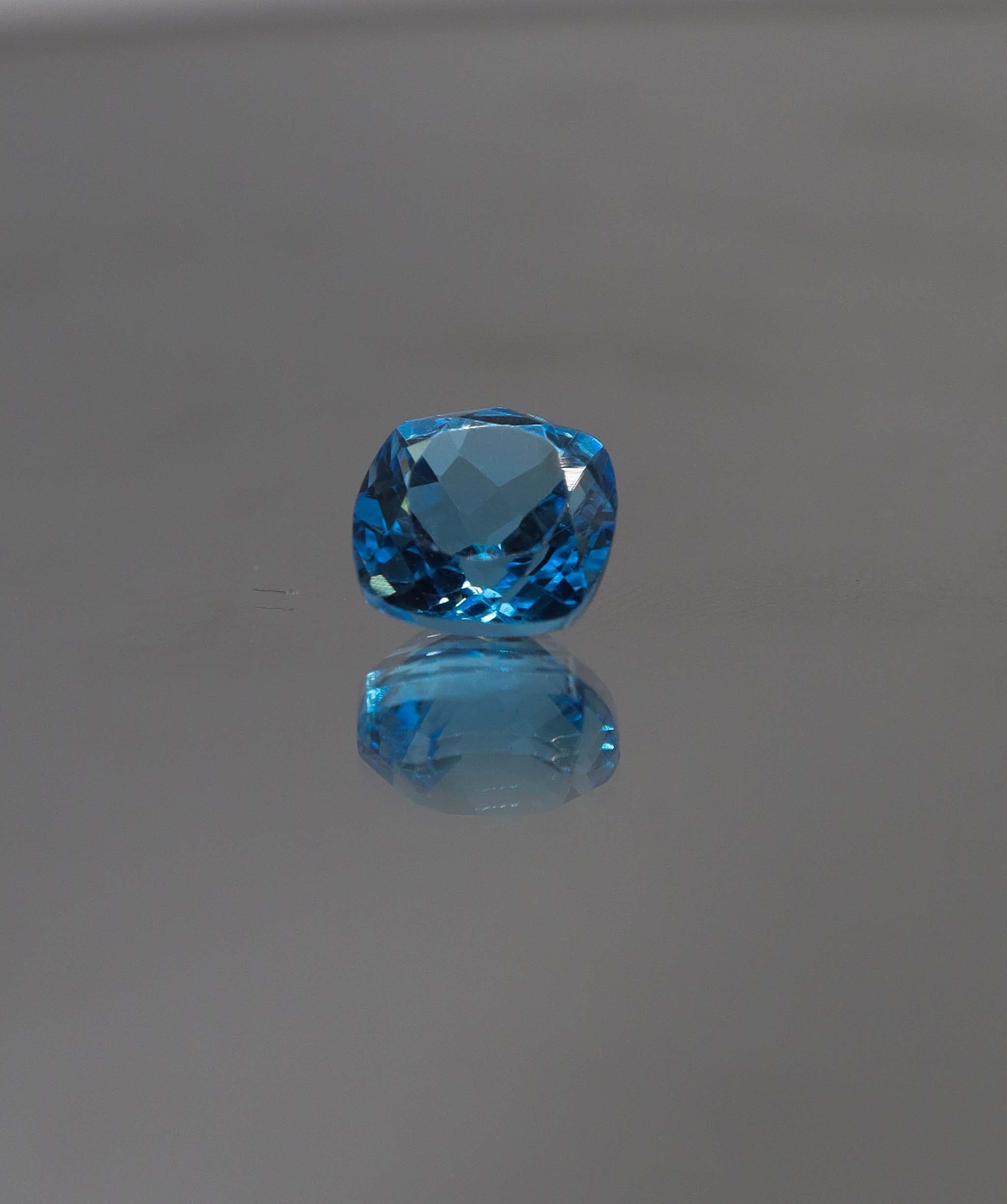 Luxury Promise 2.84ct Swiss Topaz 19 DXBS5157