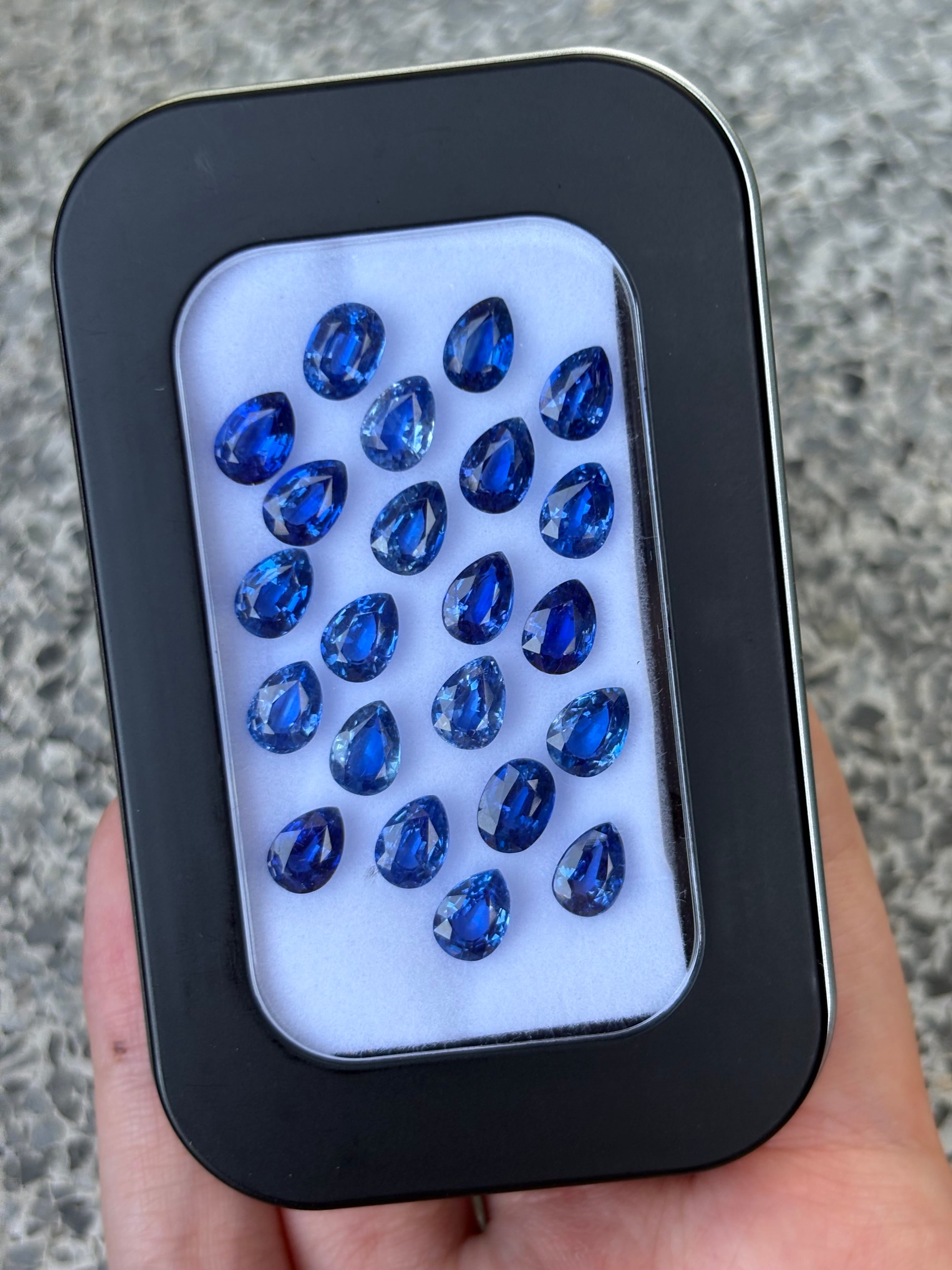 Luxury Promise 21.25ct Kyanite Pear Set (7x5, 22 pcs) DXBCS3882