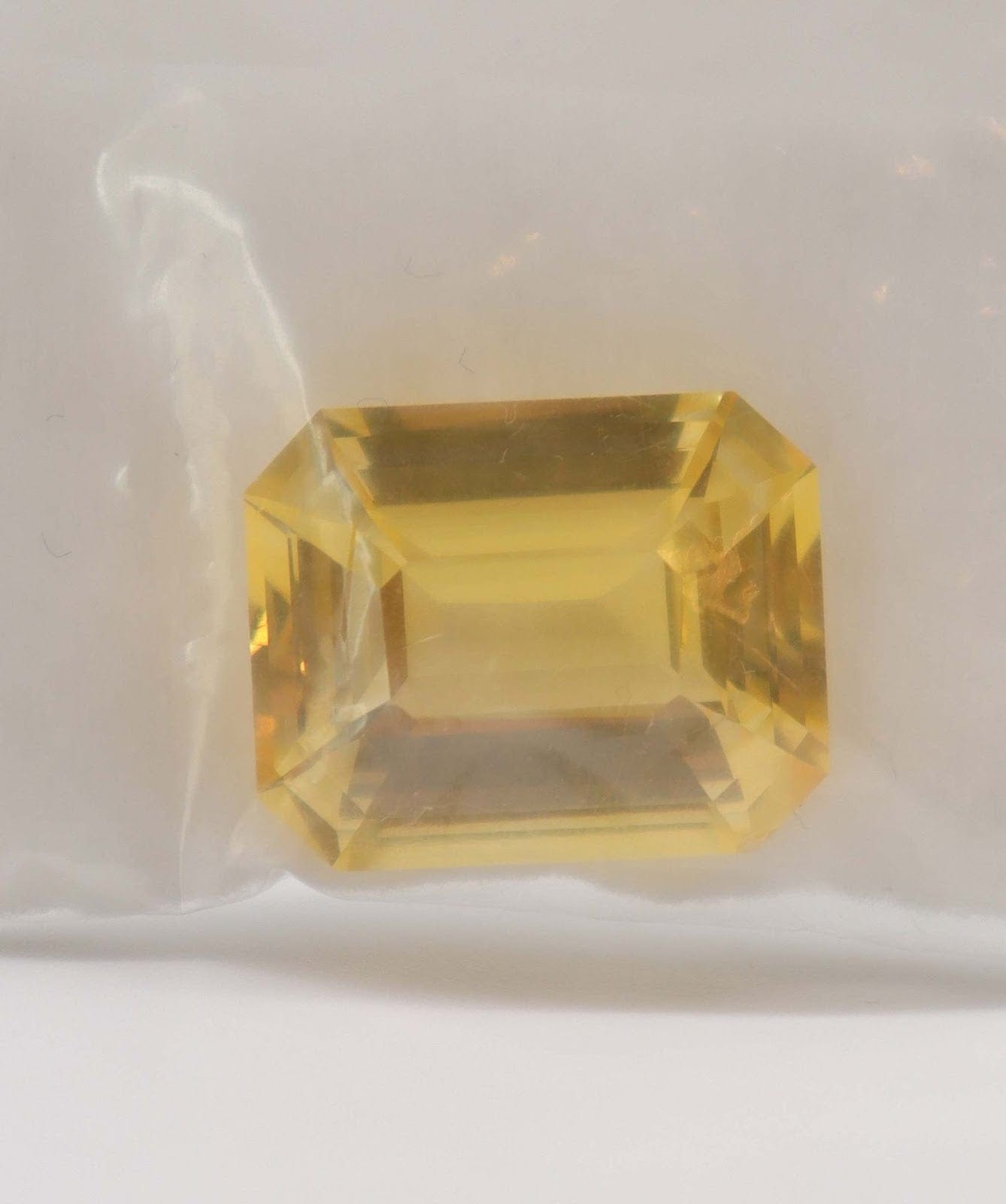 Luxury Promise 23.05CT NATURAL YELLOW SAPPHIRE MS 8372