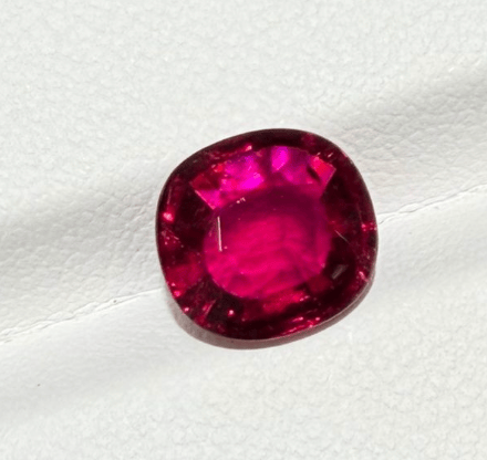Luxury Promise 3.11ct Pinkish-red Rubellite tourmaline (from Mozambique) DXBCS4352