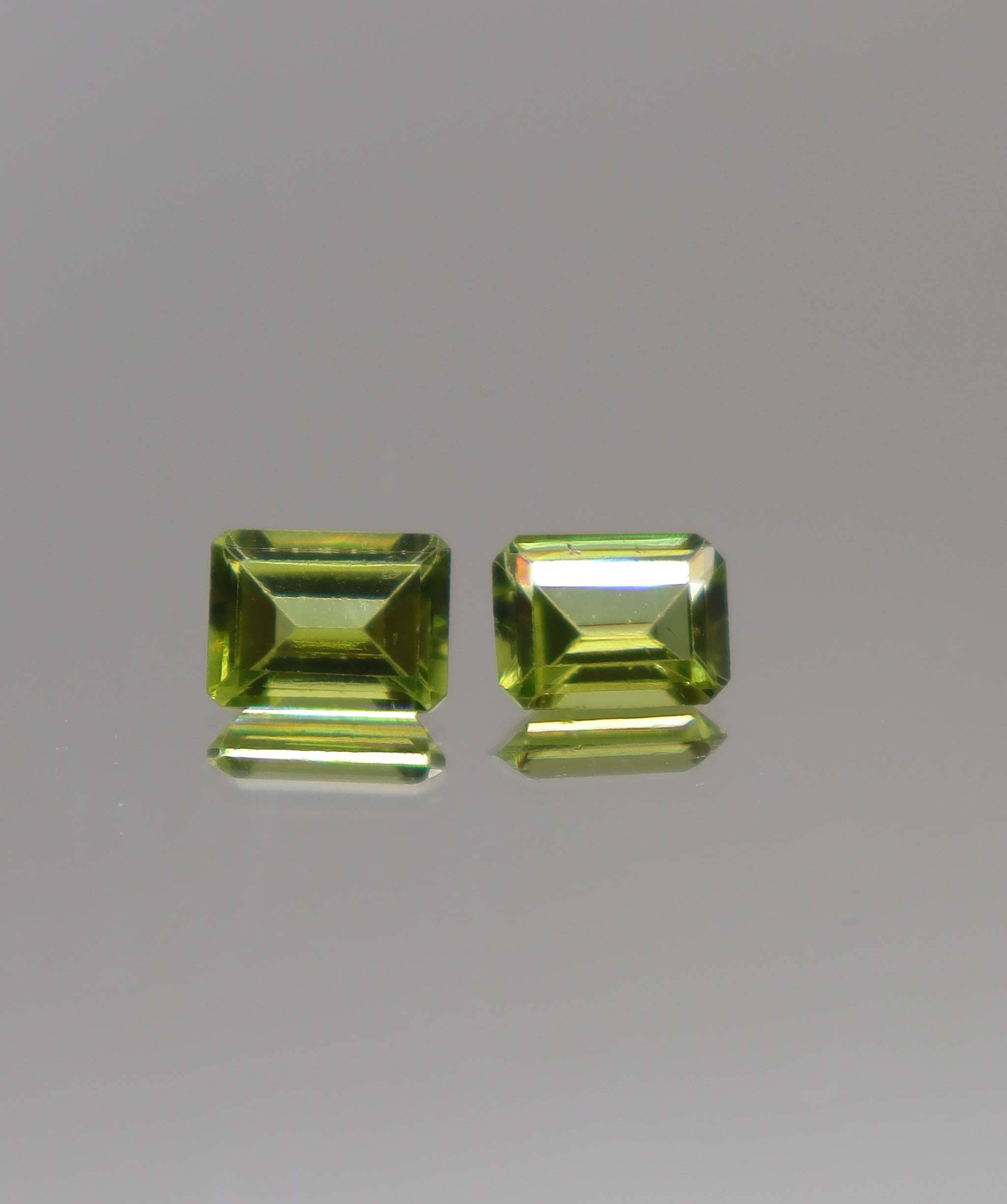 Luxury Promise 3.15ct Peridot Emerald pair DXBCS2279