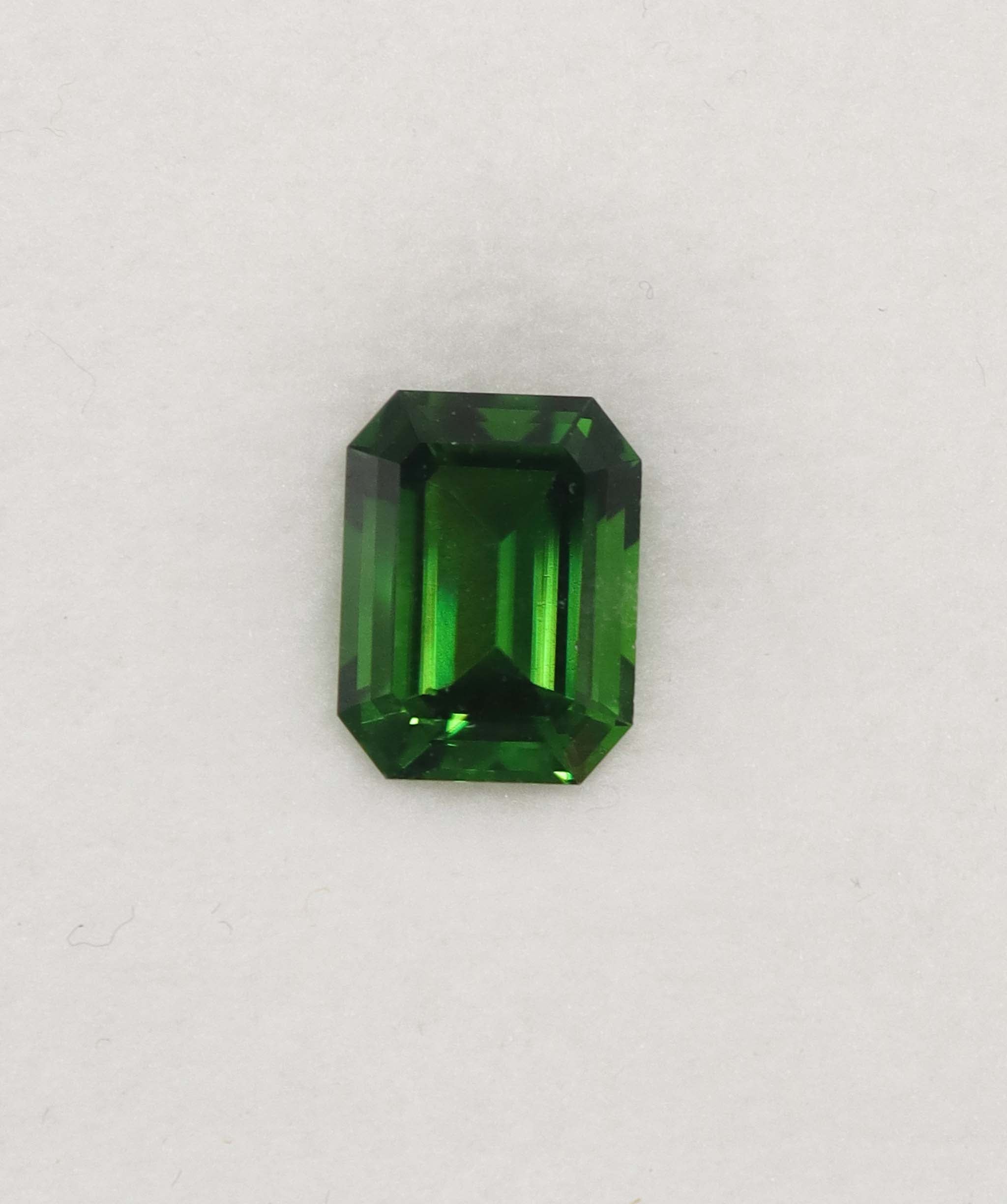 Luxury Promise 3.38 CTNATURAL GREEN TUORMALINE MS 9065