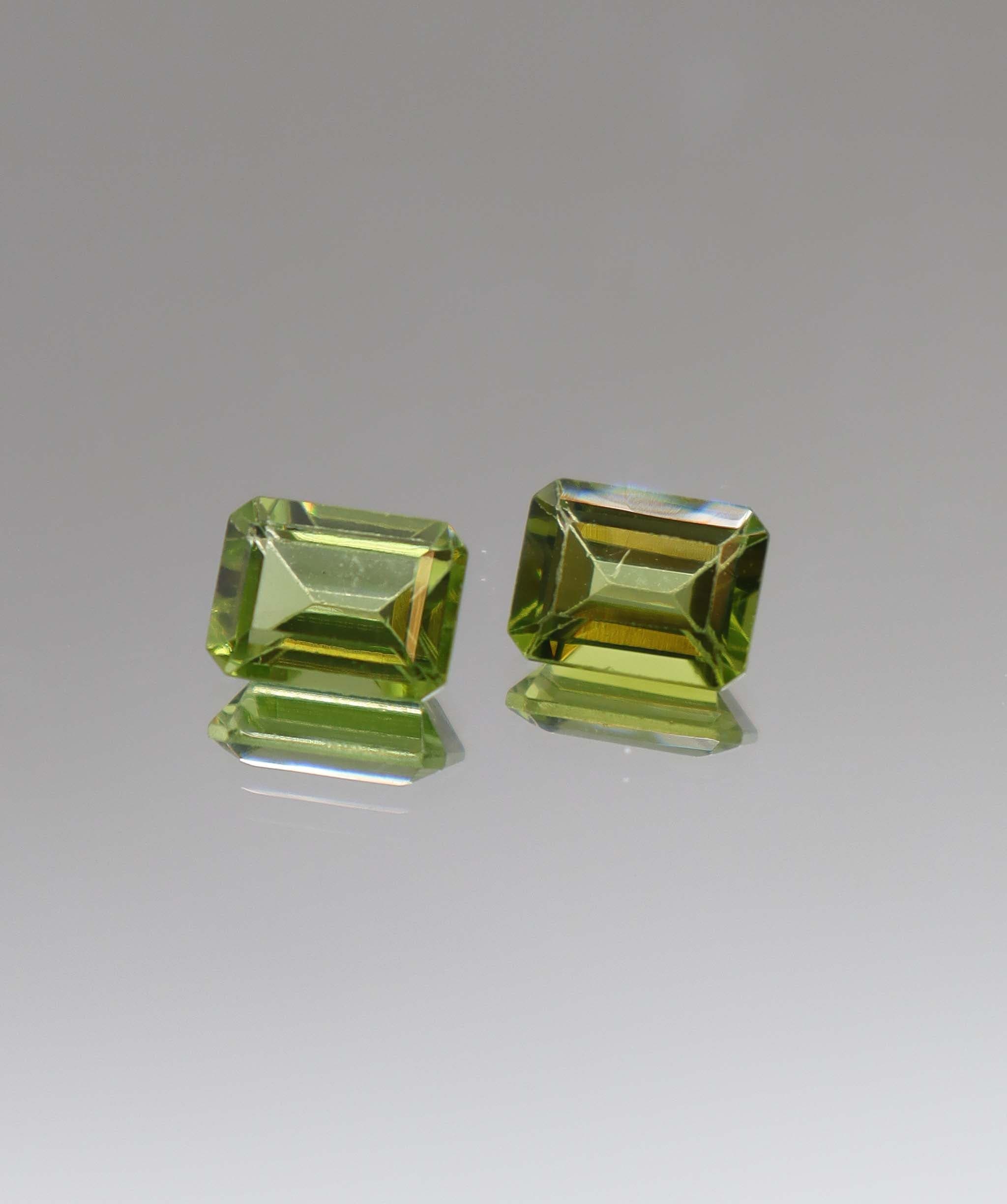 Luxury Promise 3.40ct Peridot Emerald pair DXBCS2282