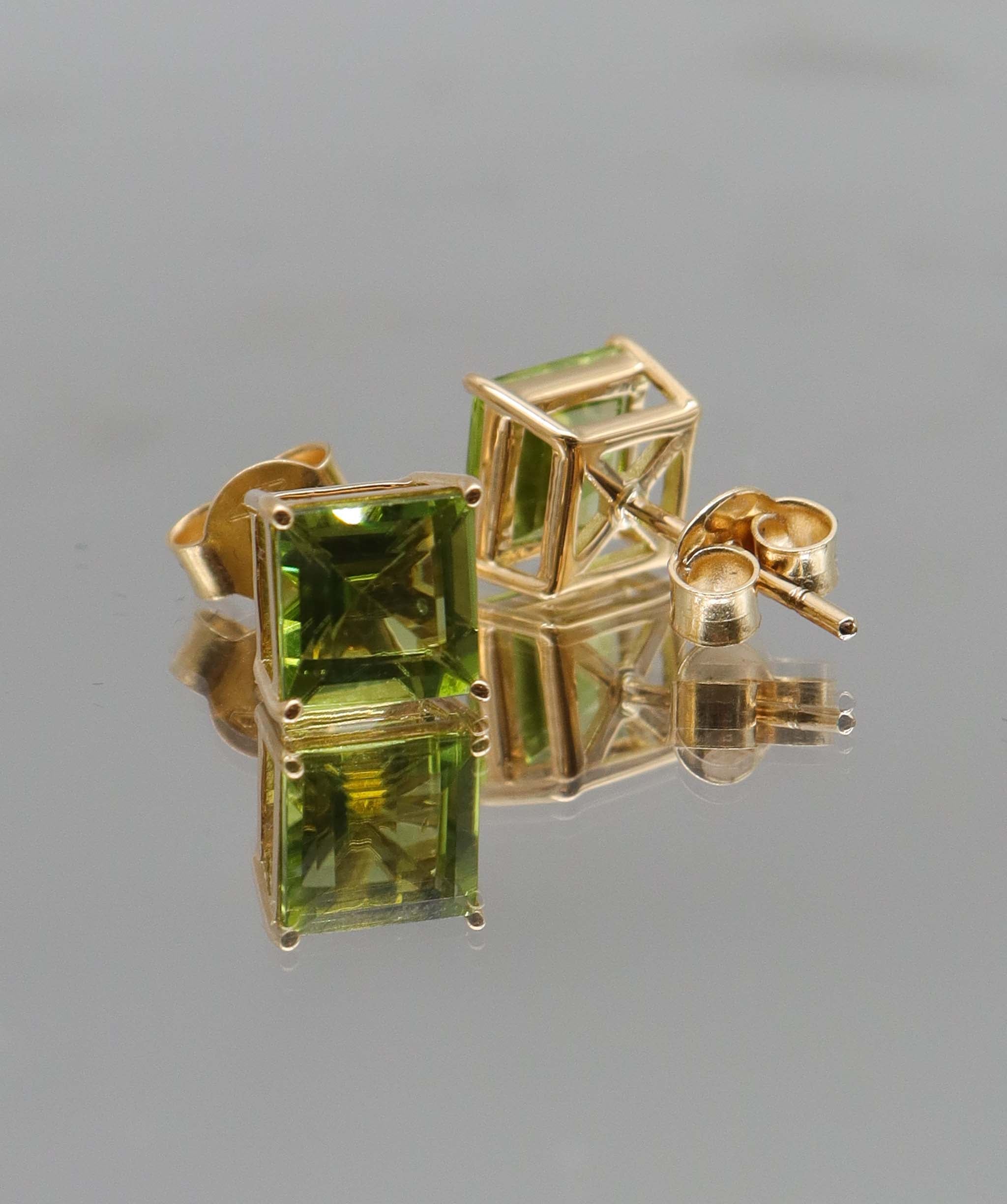 Luxury Promise 3.47ct Peridot Princess cut YG studs DXBS5639