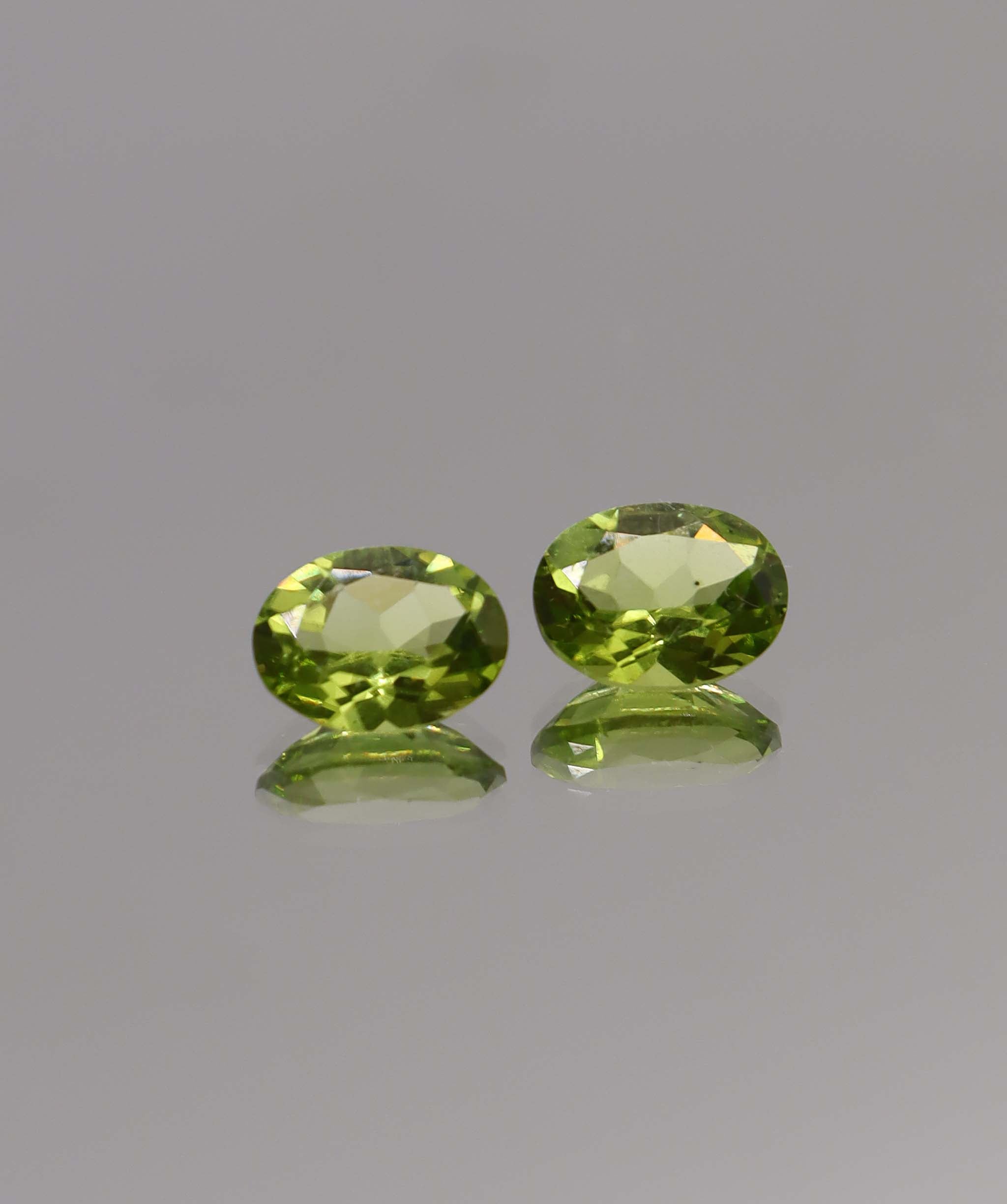 Luxury Promise 3.48ct Peridot PAIR Oval DXBCS0065