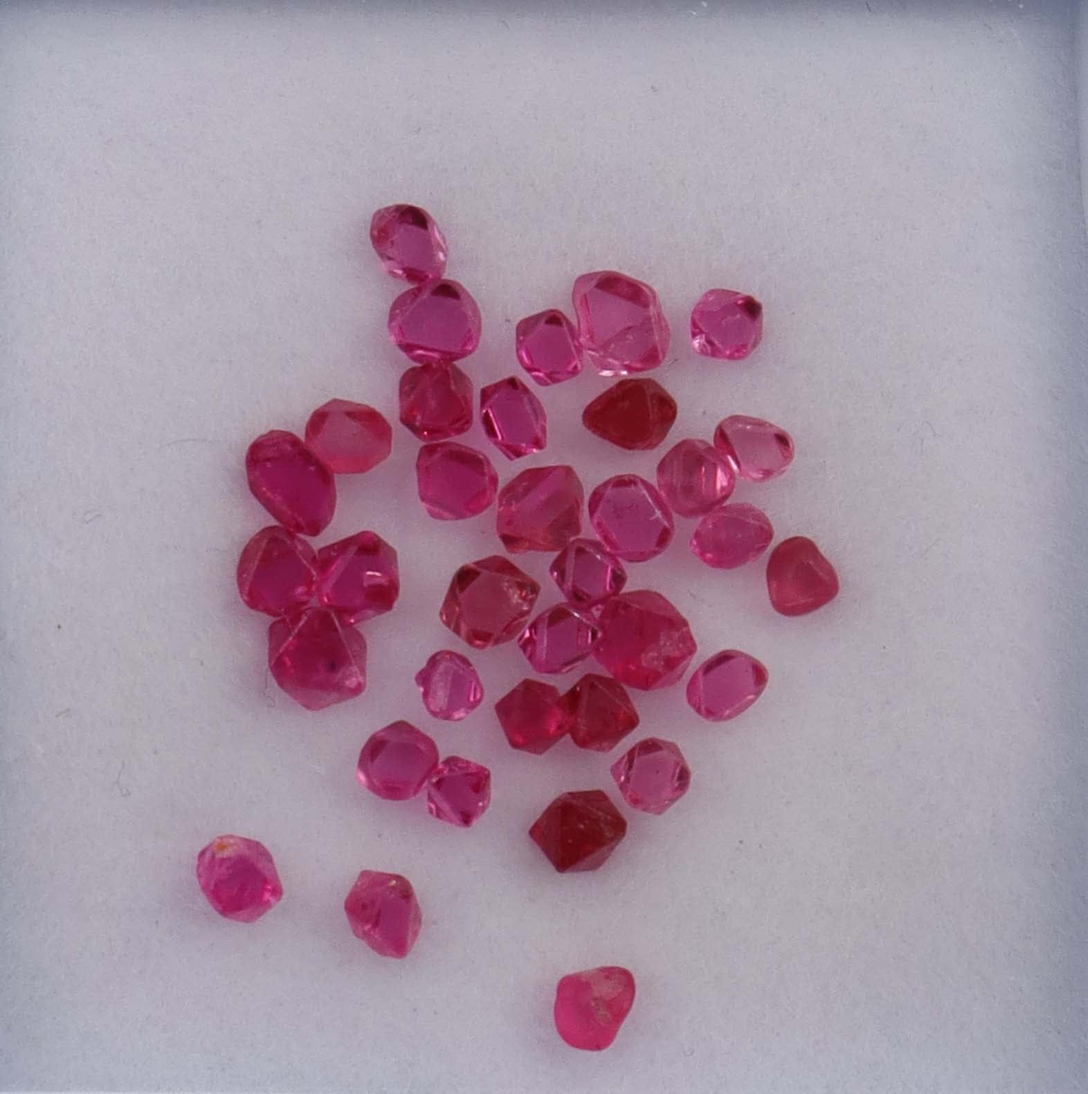 Luxury Promise 3.55ct Jedi Neon Pink Spinel Rough Crystals (35pcs) DXBCS2207