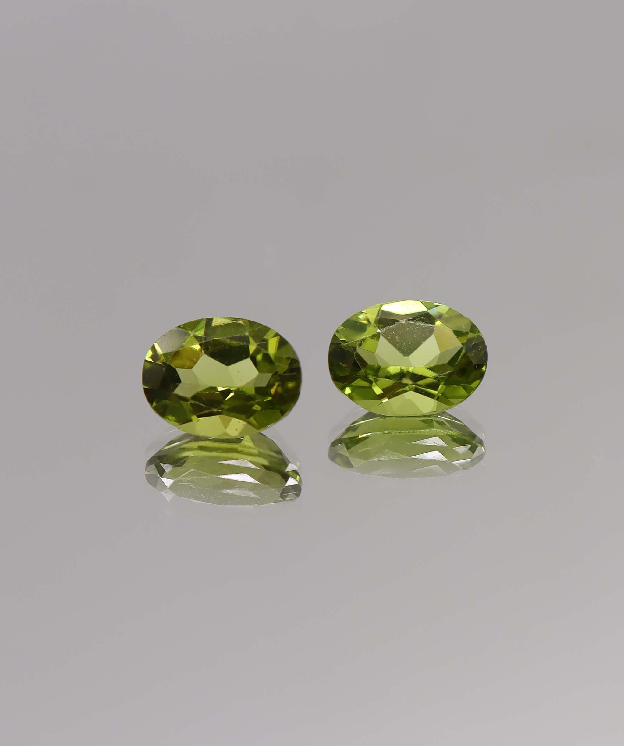 Luxury Promise 3.63ct Peridot PAIR Oval DXBCS0066