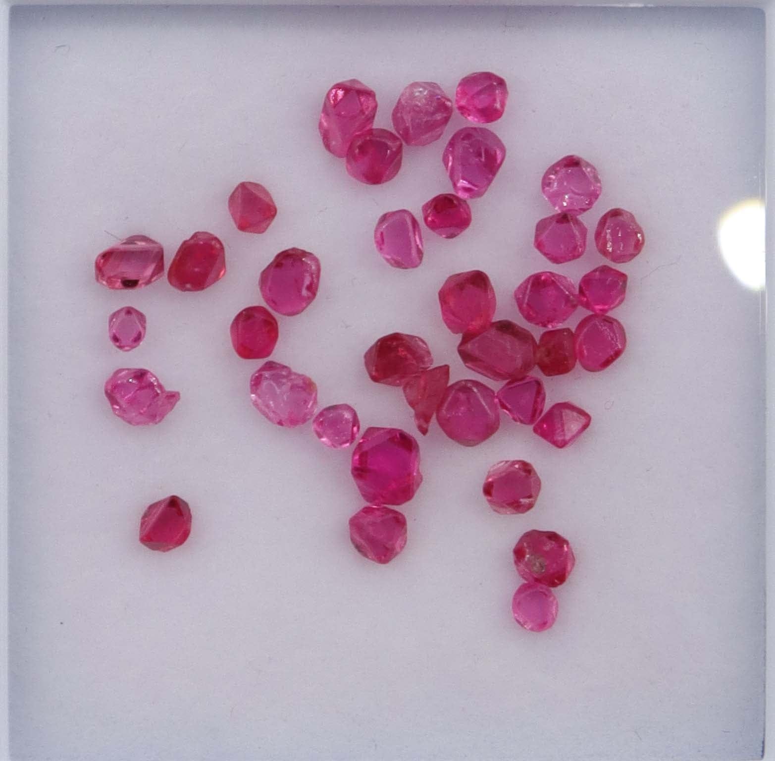 Luxury Promise 3.86ct Jedi Neon Pink Spinel Rough Crystals (35pcs) DXBCS2208