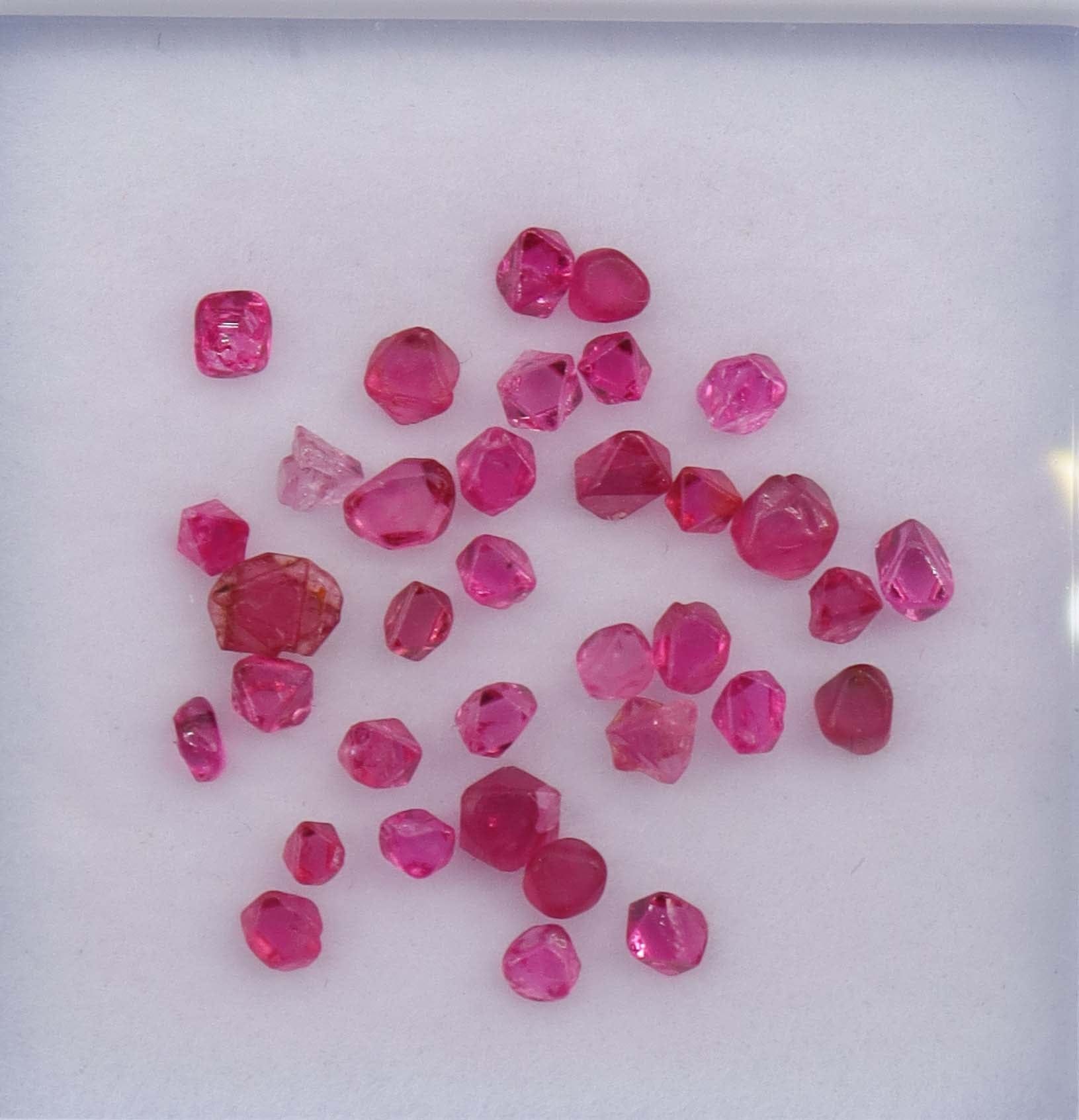 Luxury Promise 3.87ct Jedi Neon Pink Spinel Rough Crystals (35pcs) DXBCS2206