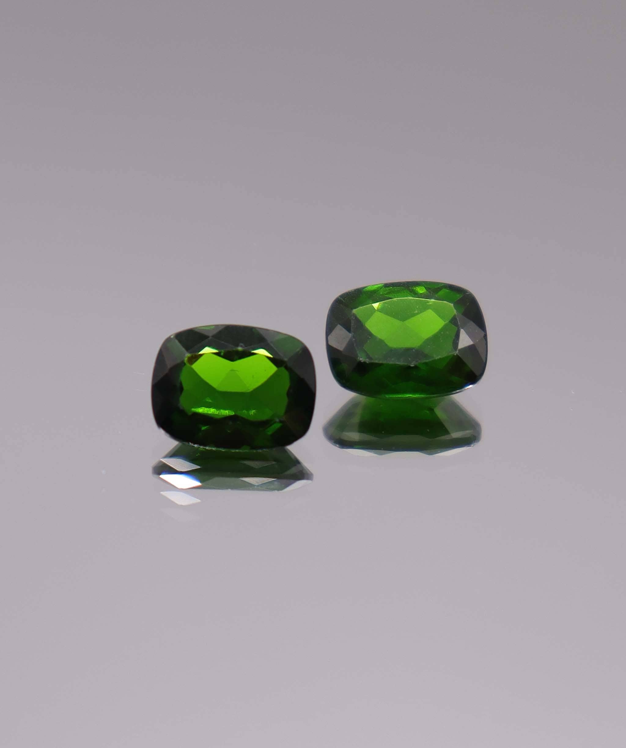 Luxury Promise 4.05ct Chrome Diopside Cushion pair DXBCS3223