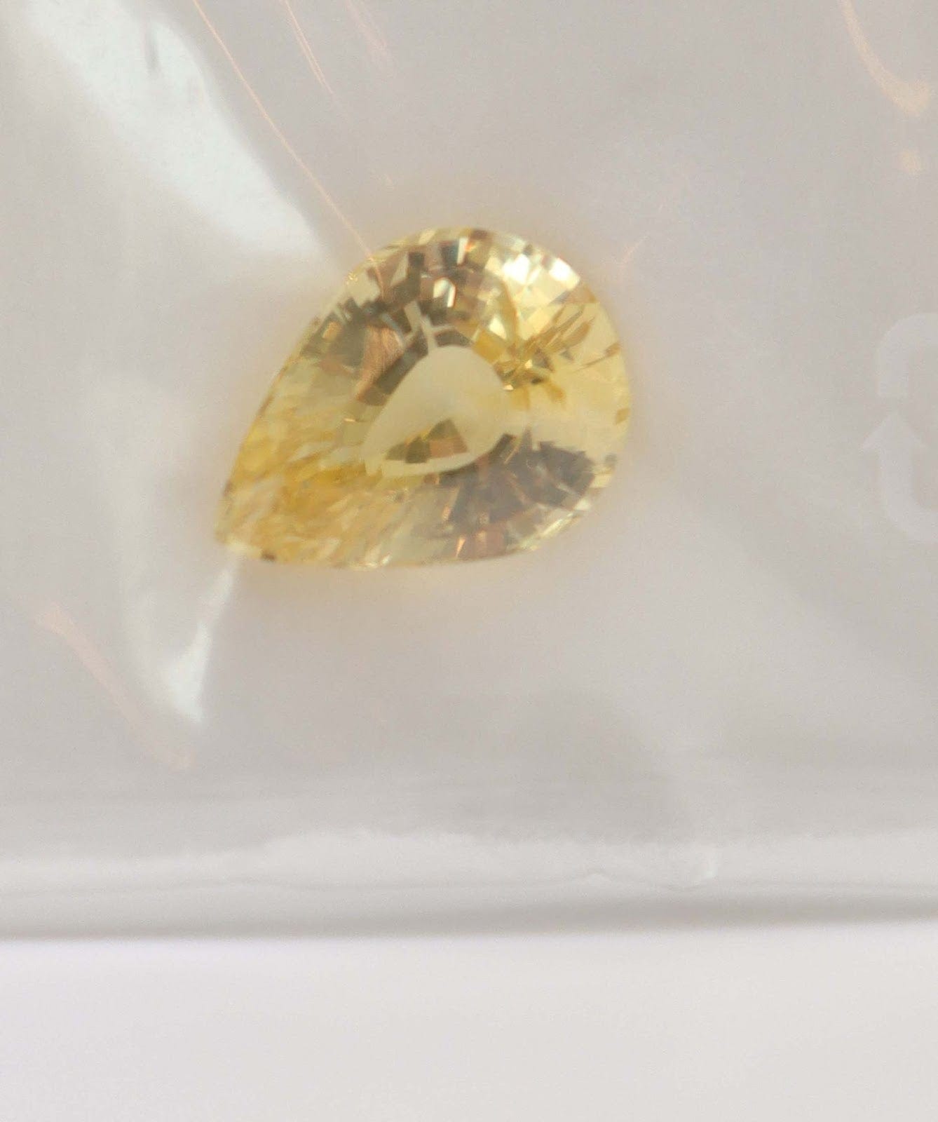 Luxury Promise 4.08CT NATURAL YELLOW SAPPHIRE MS 8635