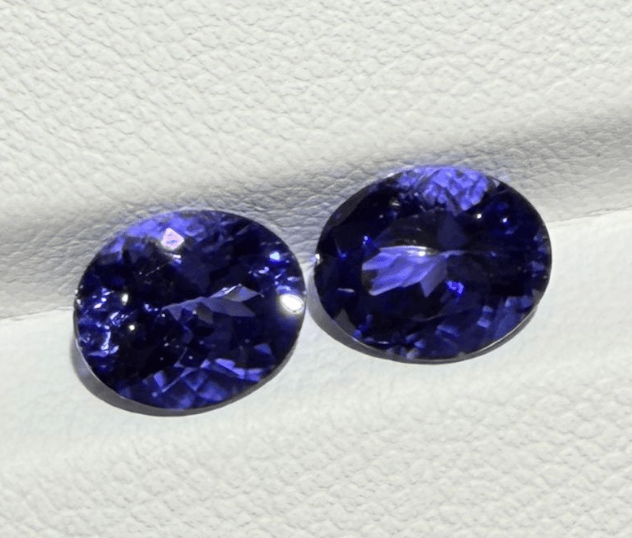 Luxury Promise 4.21ct Tanzanite oval pair (top color) DXBCS4156