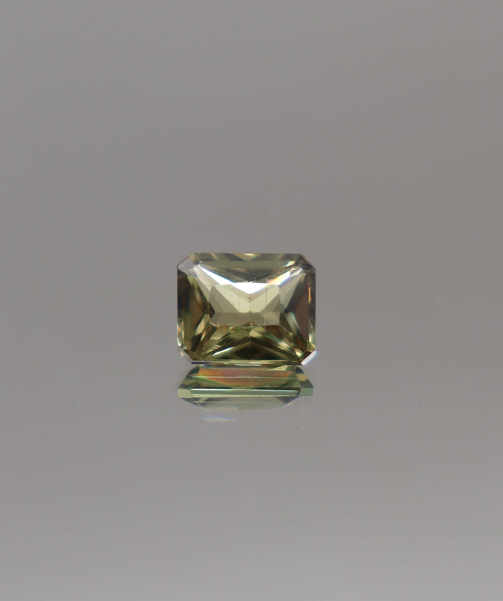 Luxury Promise 4.29ct Zultanite Radiant DXBCS2407