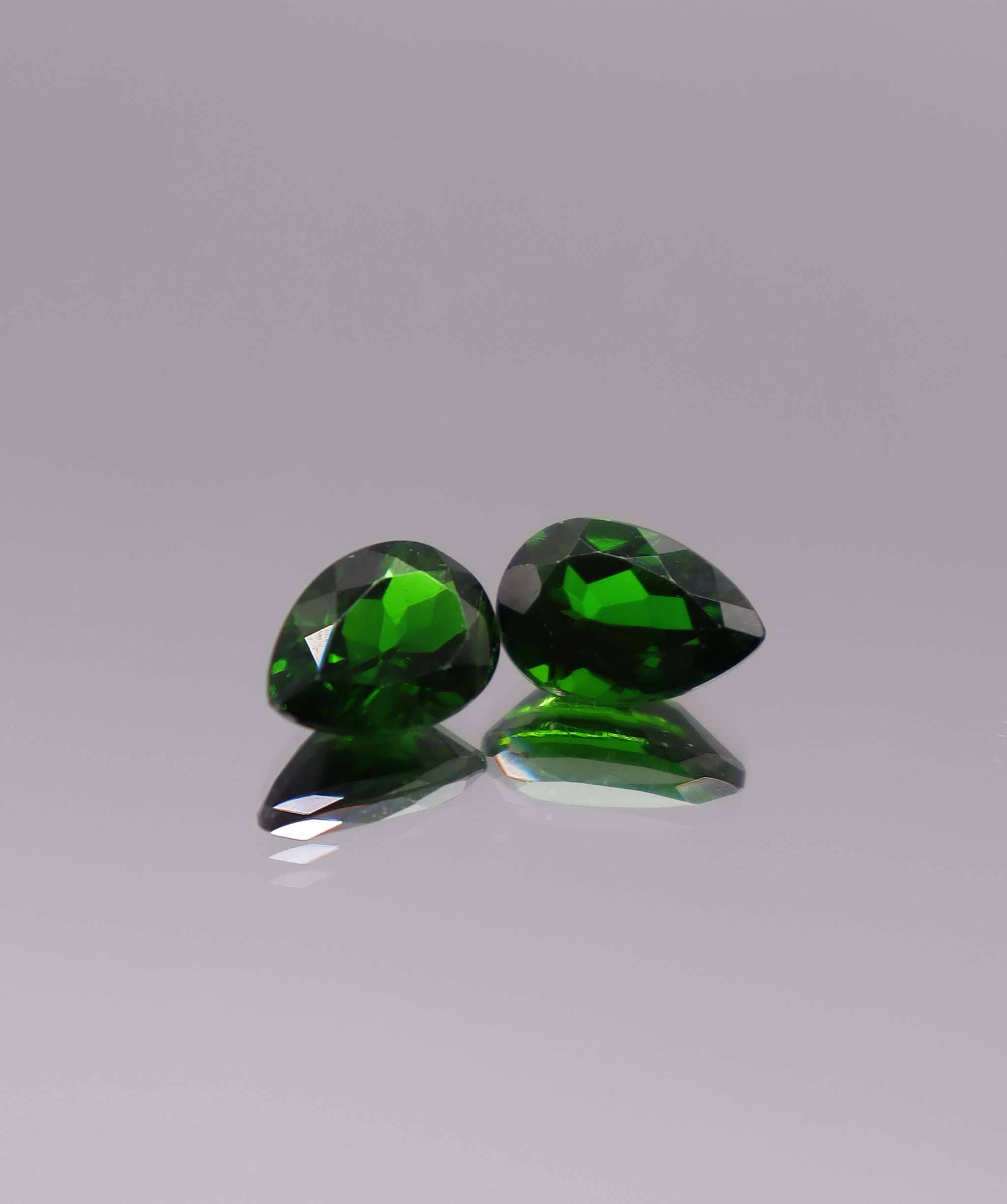 Luxury Promise 4.48ct Chrome Diopside Pear pair DXBCS3224