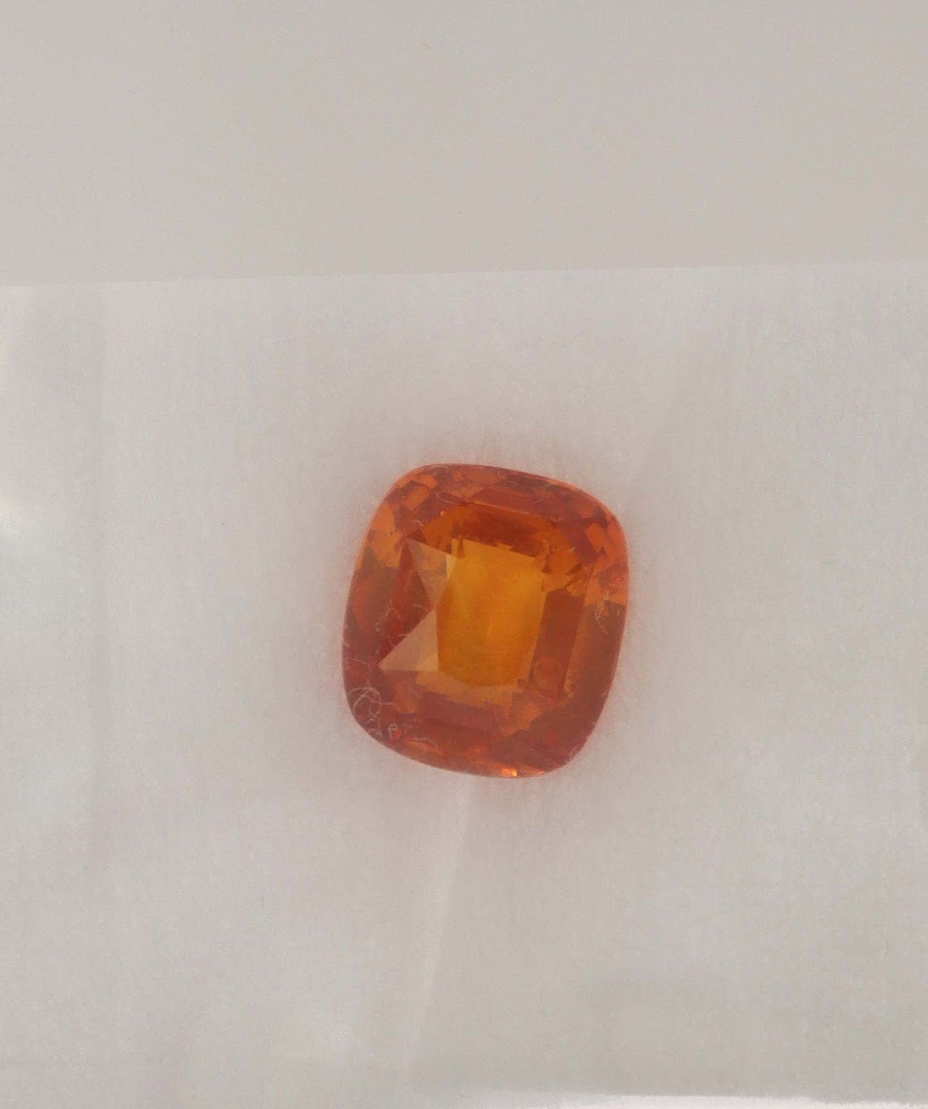 Luxury Promise 4.54CT NATURALLY HEATED ORANGE SAPPHIRE ( FANTA ORANGE ) MS 8928