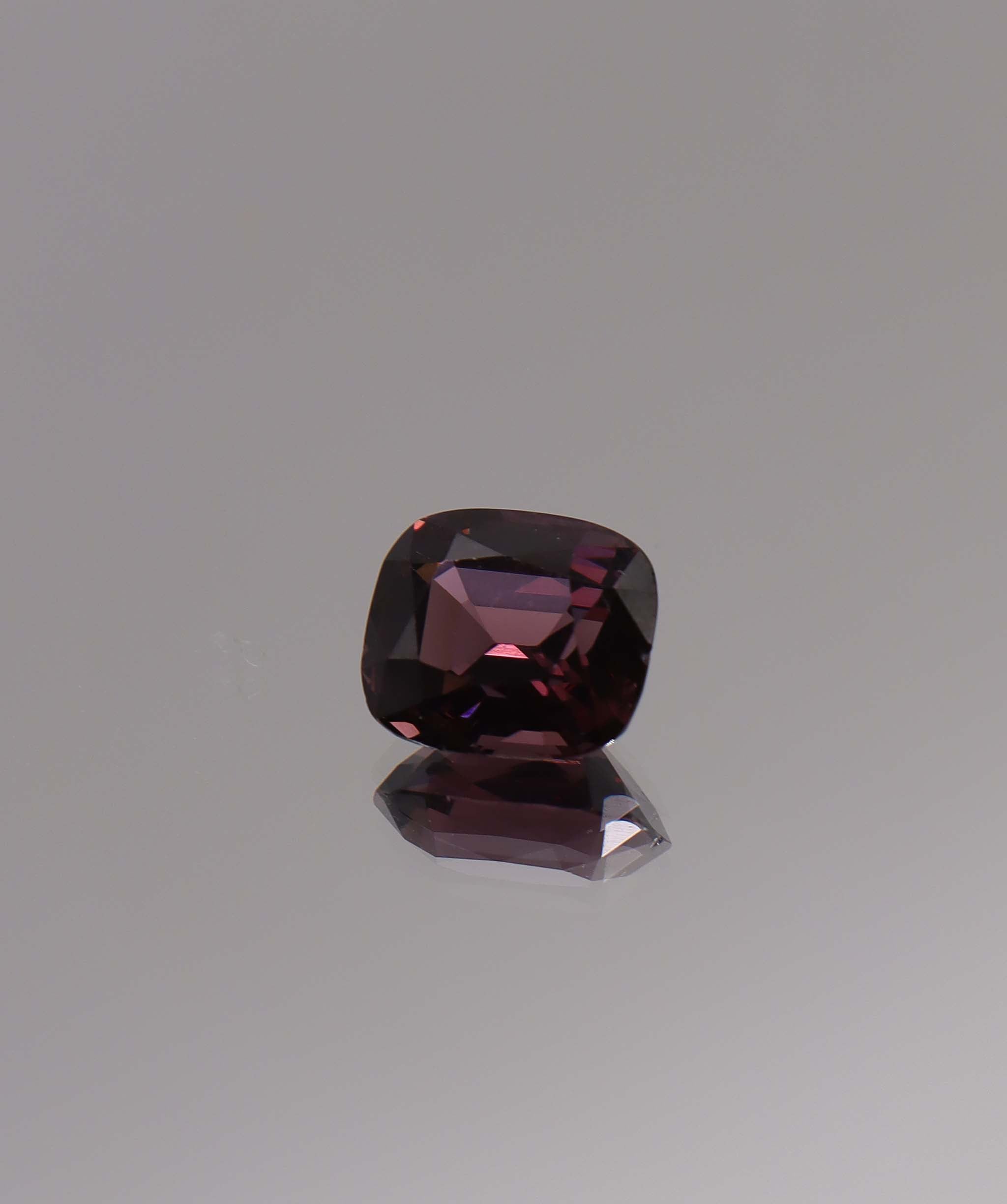 Luxury Promise 4.66ct Mulberry Love Spinel Cushion ** DXBCS1627