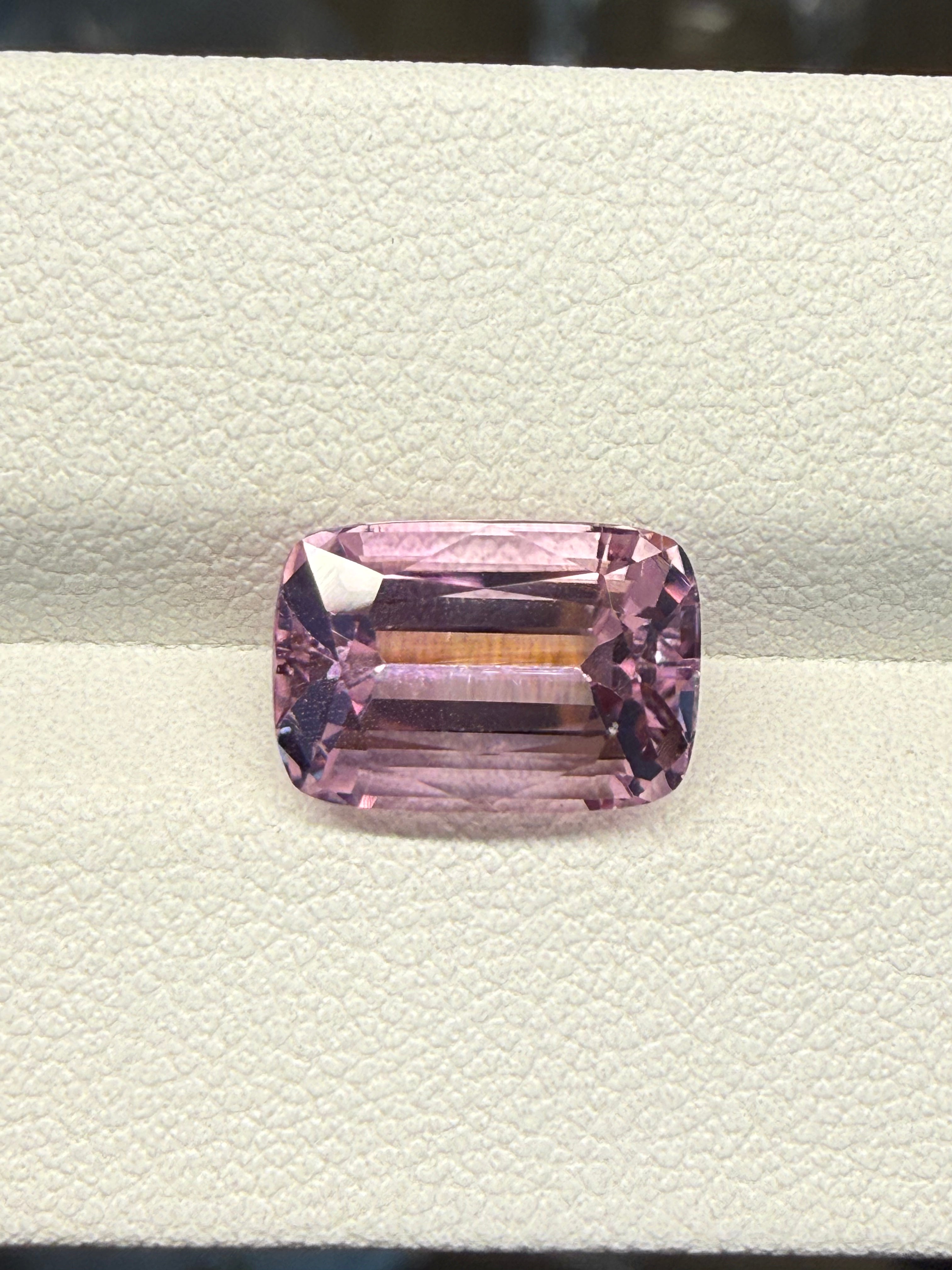 Luxury Promise 4.78ct Kunzite Cushion DXBCS0114