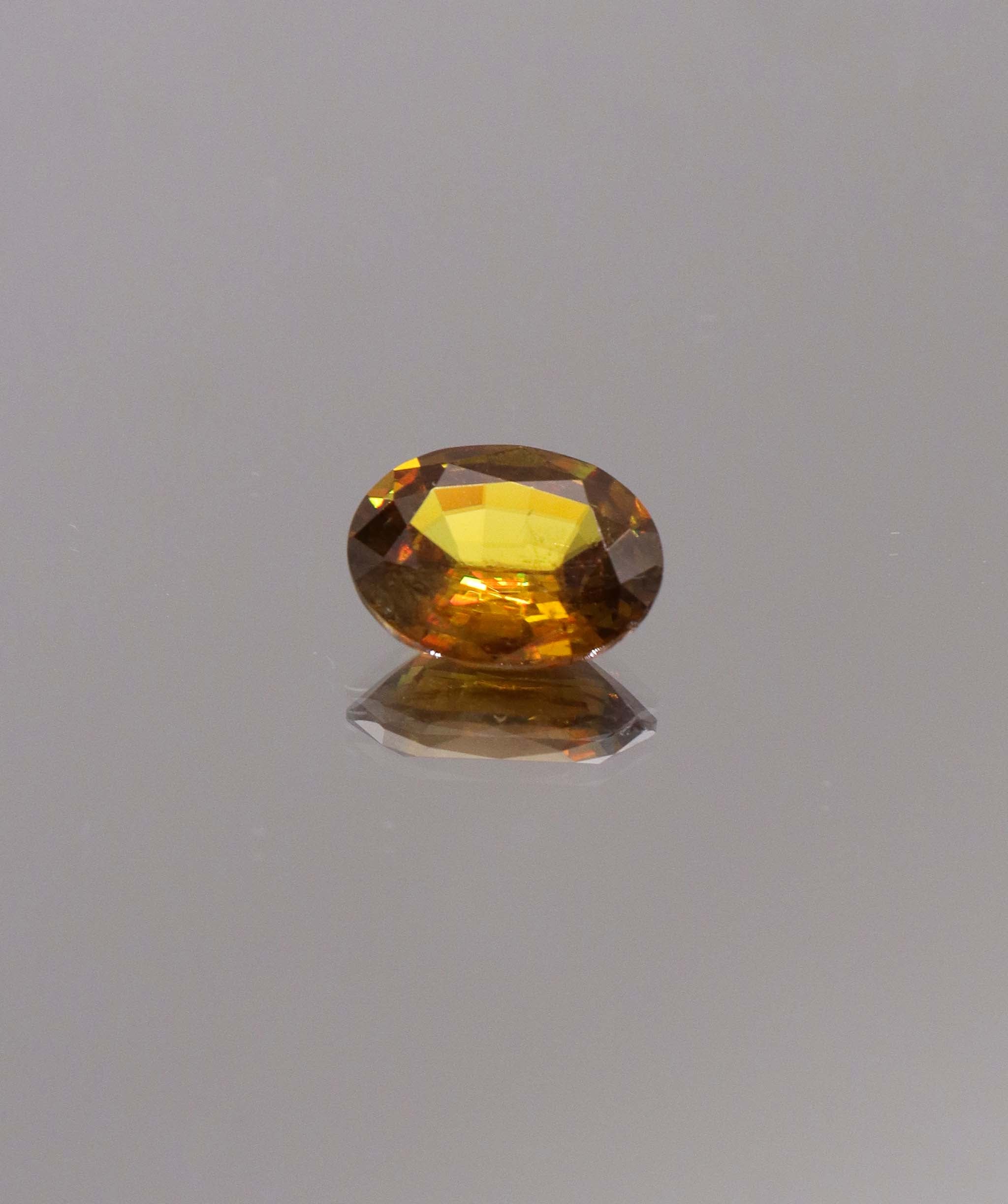 Luxury Promise 4.82ct Sphene DXBS5037