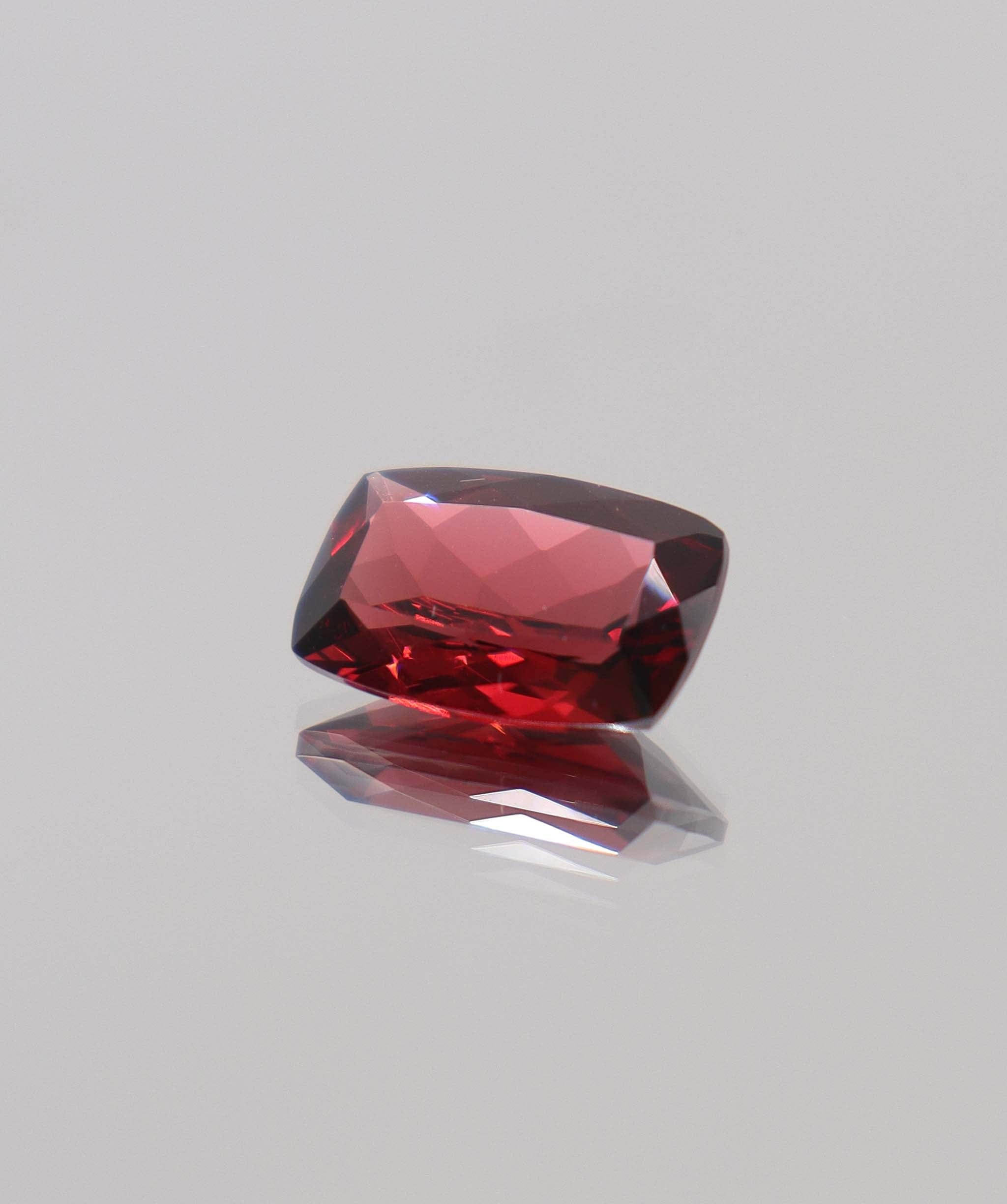 Luxury Promise 5.55ct Almandine Cushion DXBCS0390