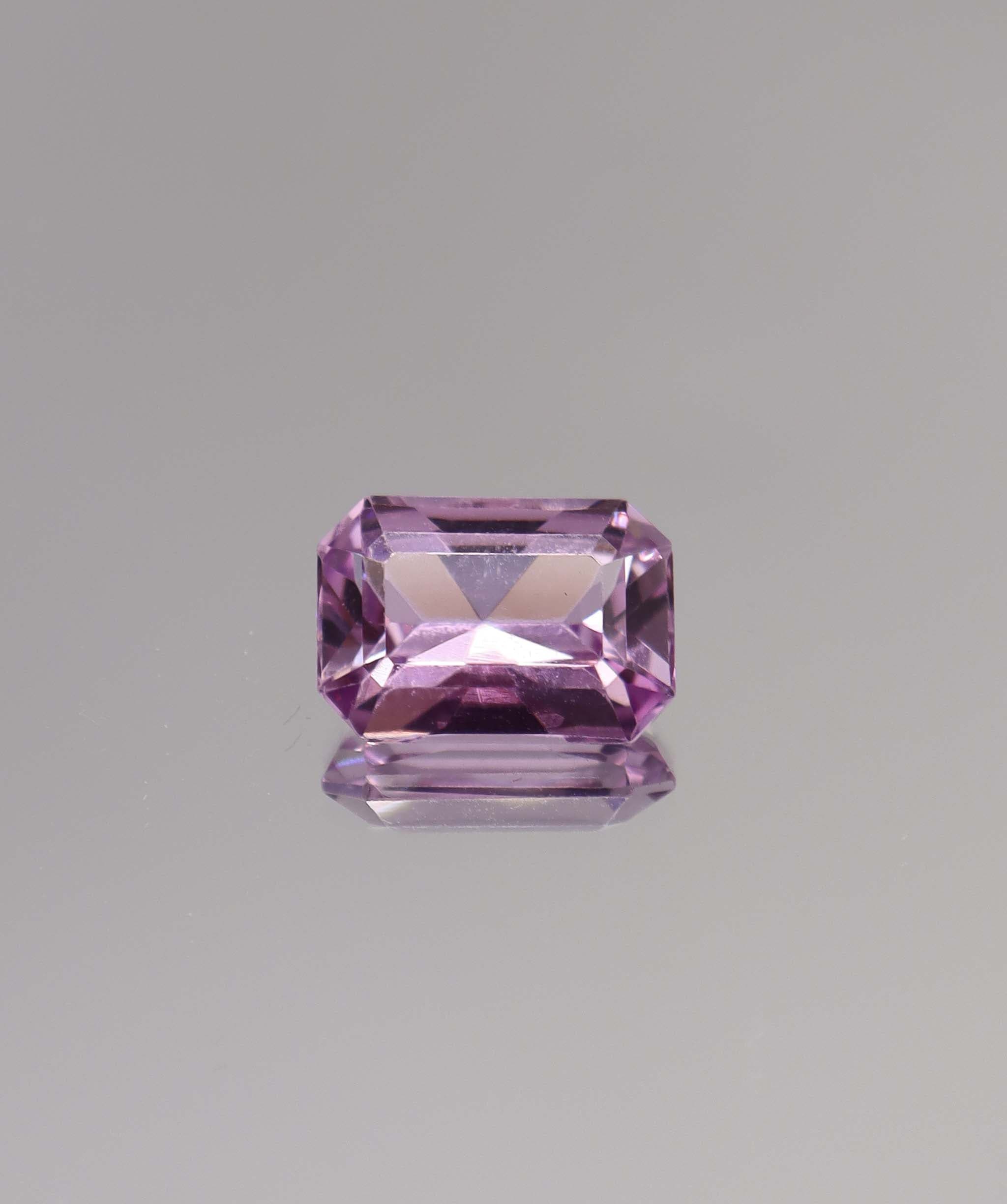 Luxury Promise 5.6ct Emerald Cut Kunzite DXBS6105
