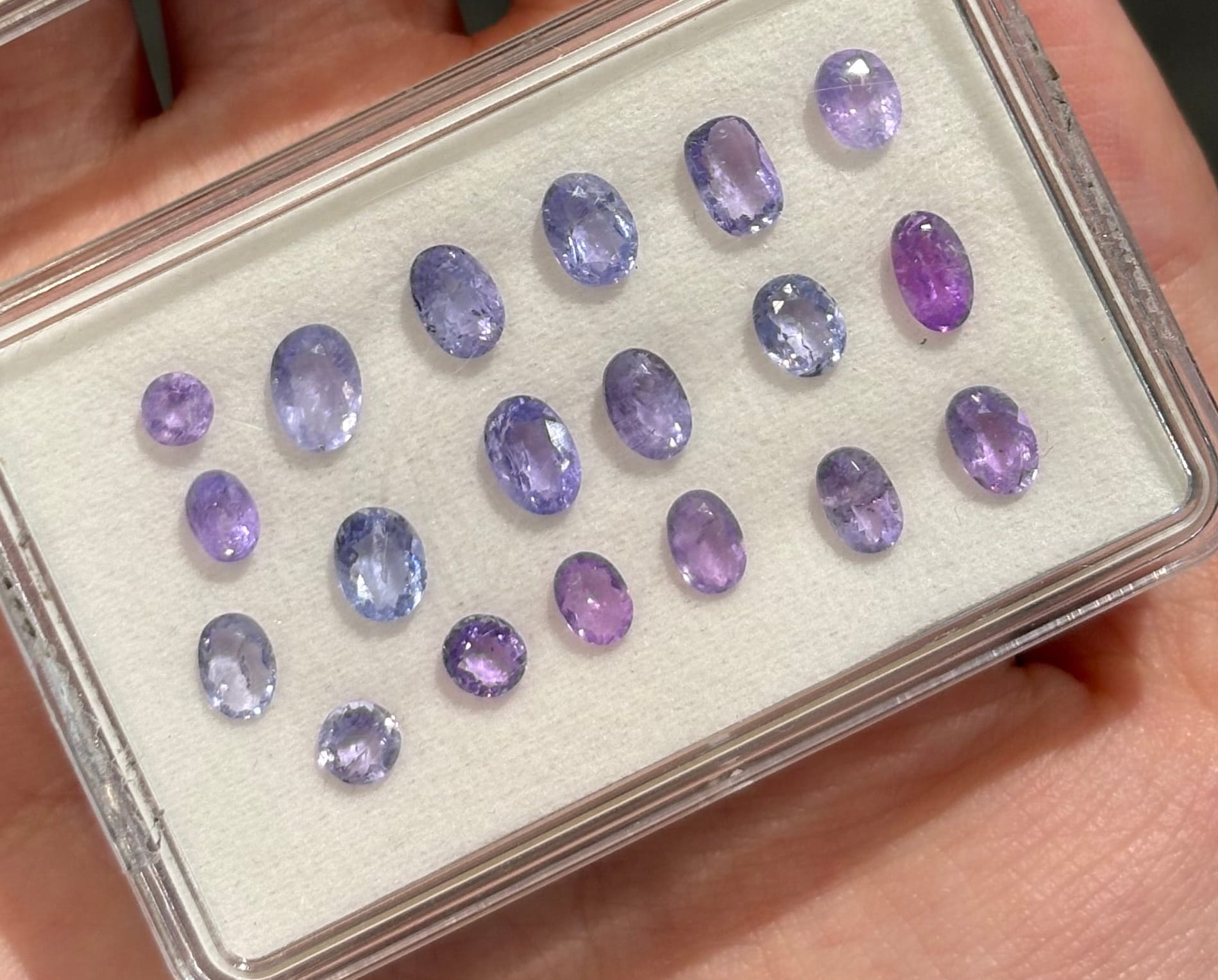 Luxury Promise 5.74ct Hackmanite 19pcs DXBCS3949