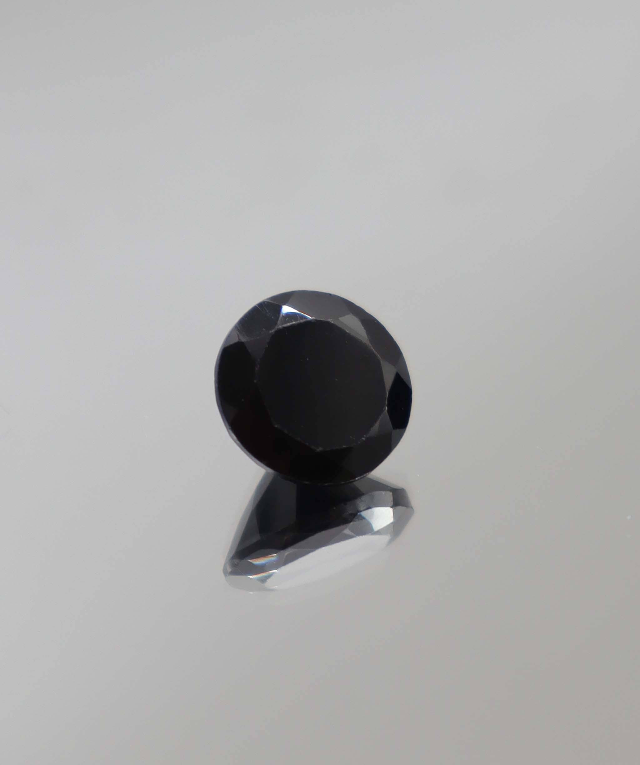 Luxury Promise 6.57ct Black Spinel Round DXBCS2371