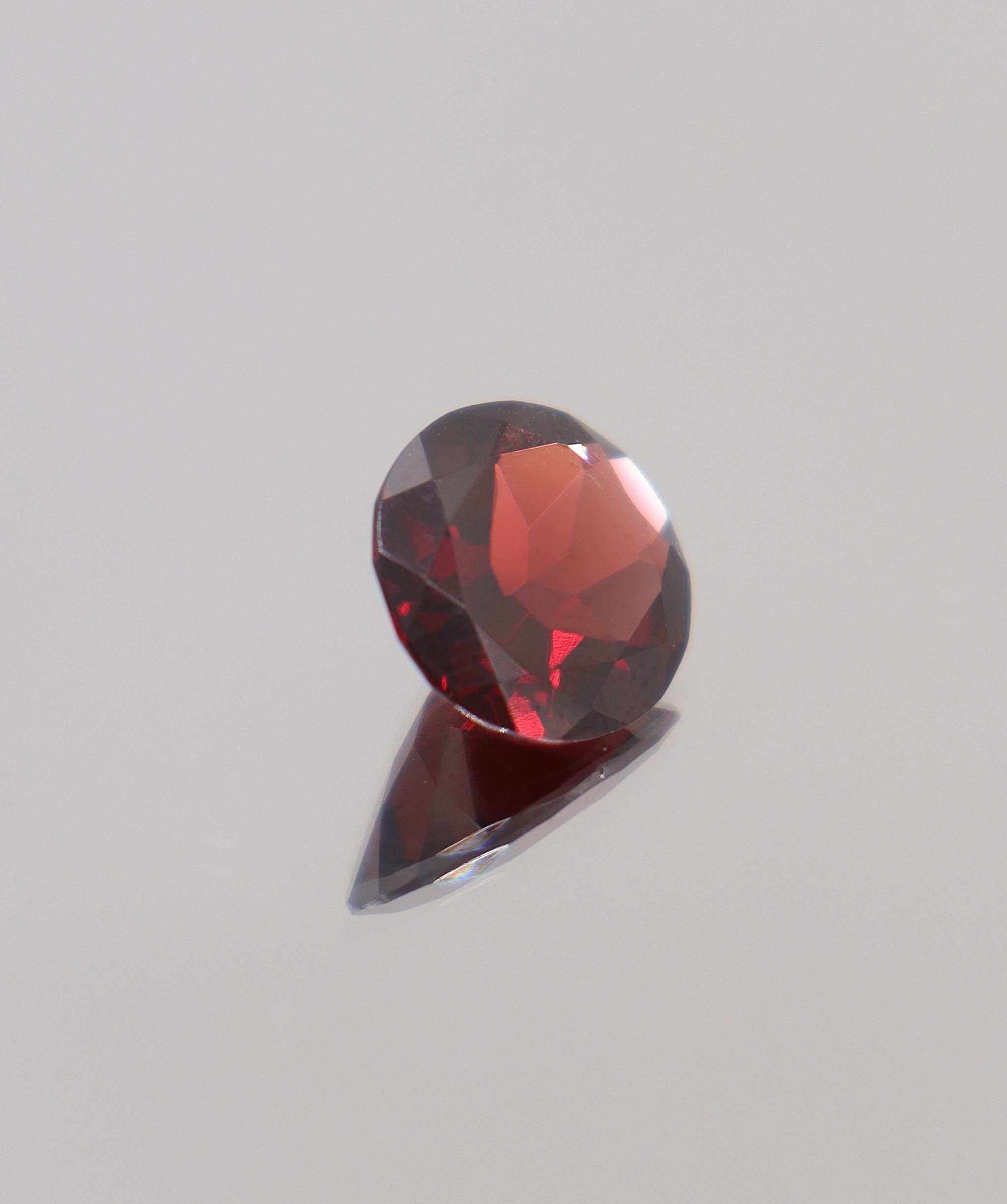 Luxury Promise 6.90ct Almandine Oval DXBCS0400
