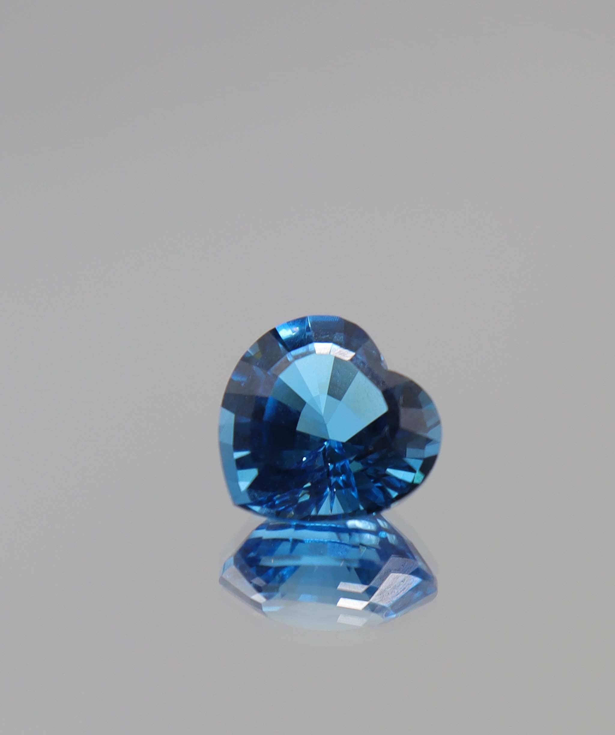Luxury Promise 6.91ct Blue Topaz Heart DXBCS2650